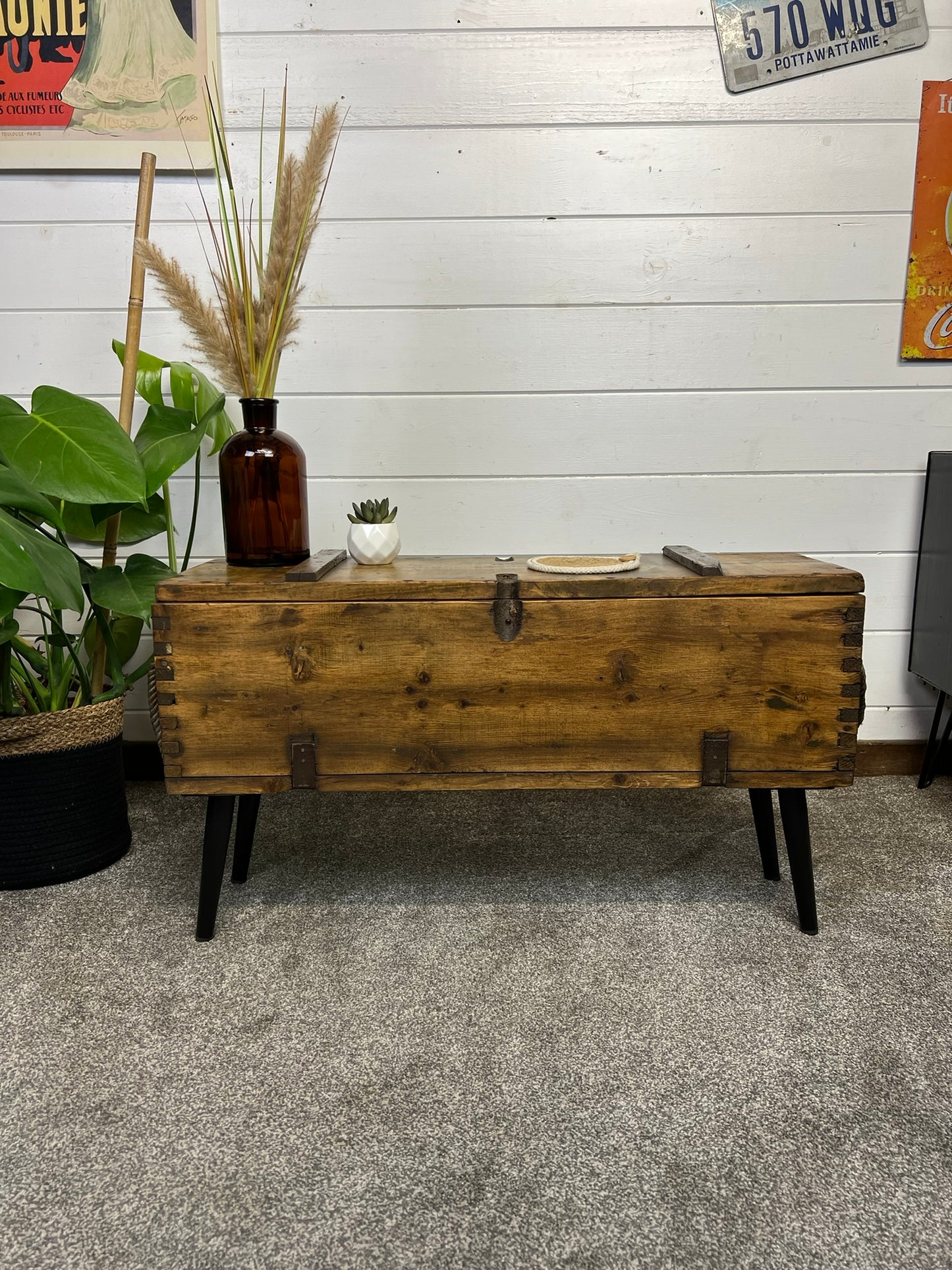 Rustic Wooden Storage Chest Table Reclaimed Vintage Ammo Box Coffee Side Table Blanket Toy Box Country Boho Decor