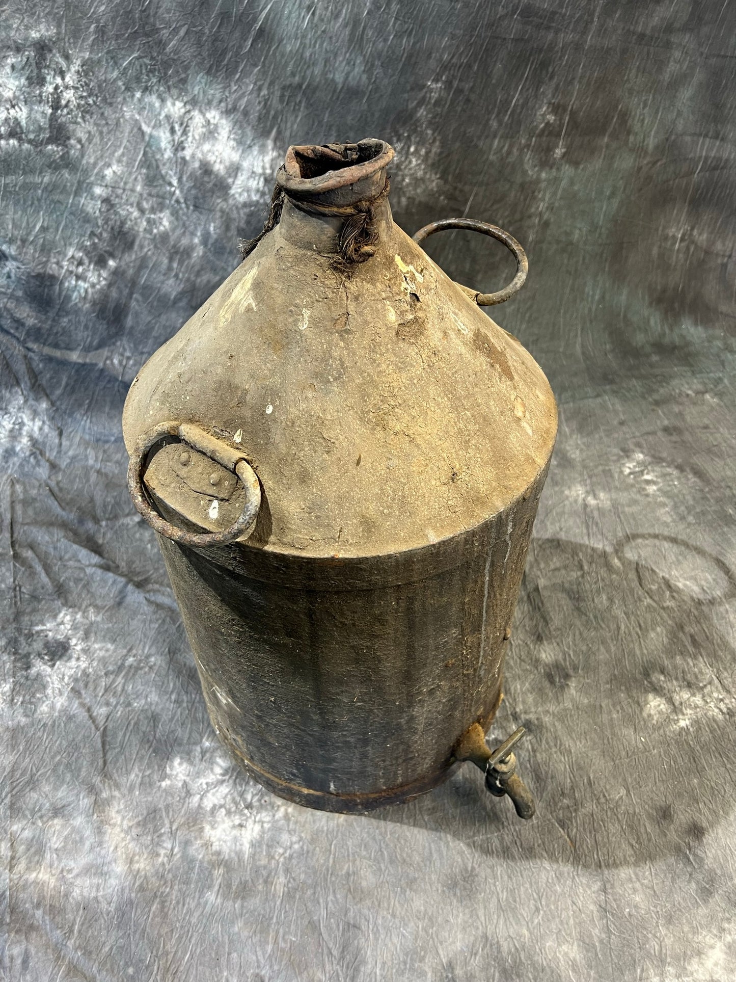 Vintage Large Metal Oil Can Rustic Industrial Garage Workshop Farmhouse Decor