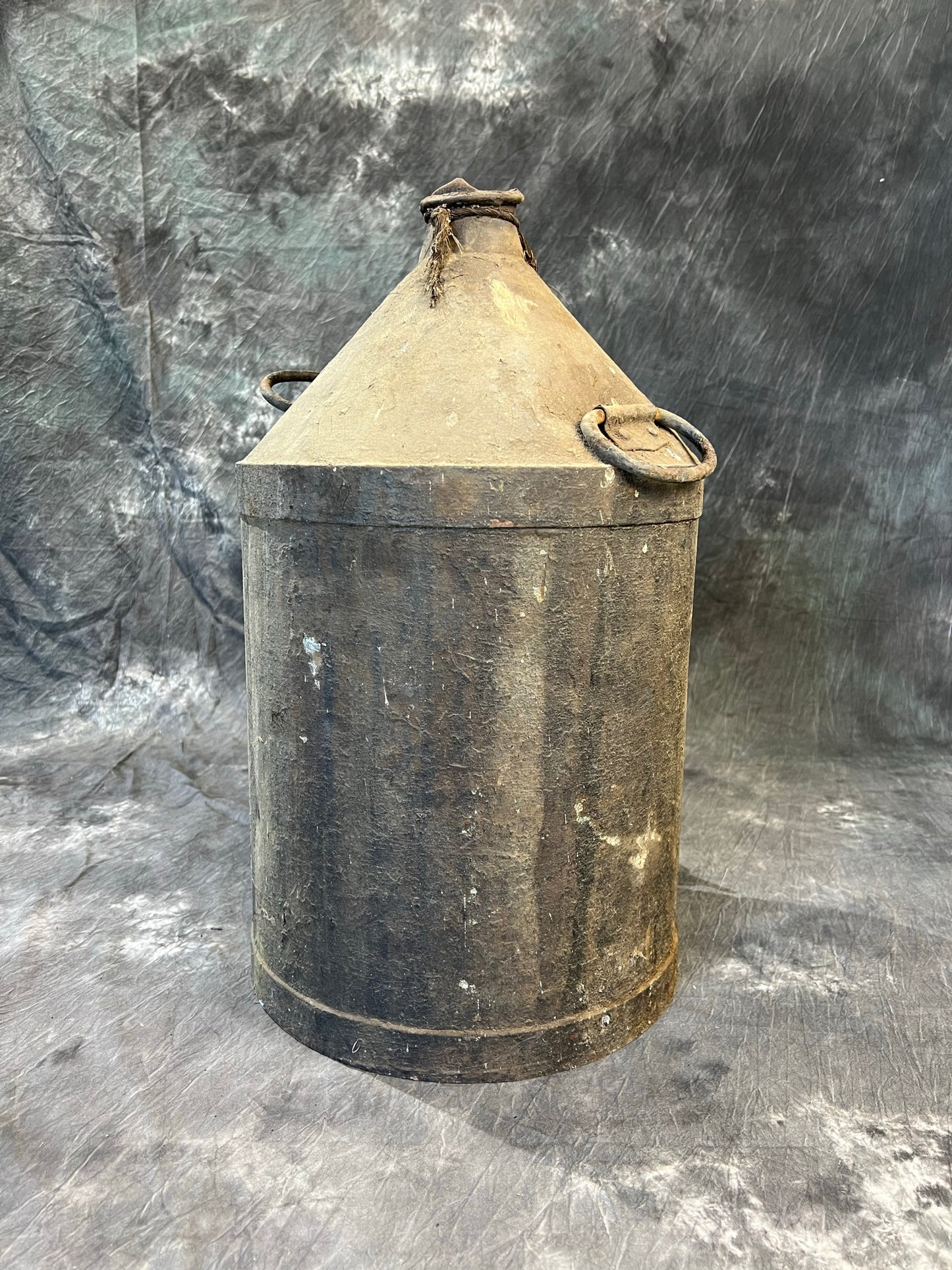 Vintage Large Metal Oil Can Rustic Industrial Garage Workshop Farmhouse Decor