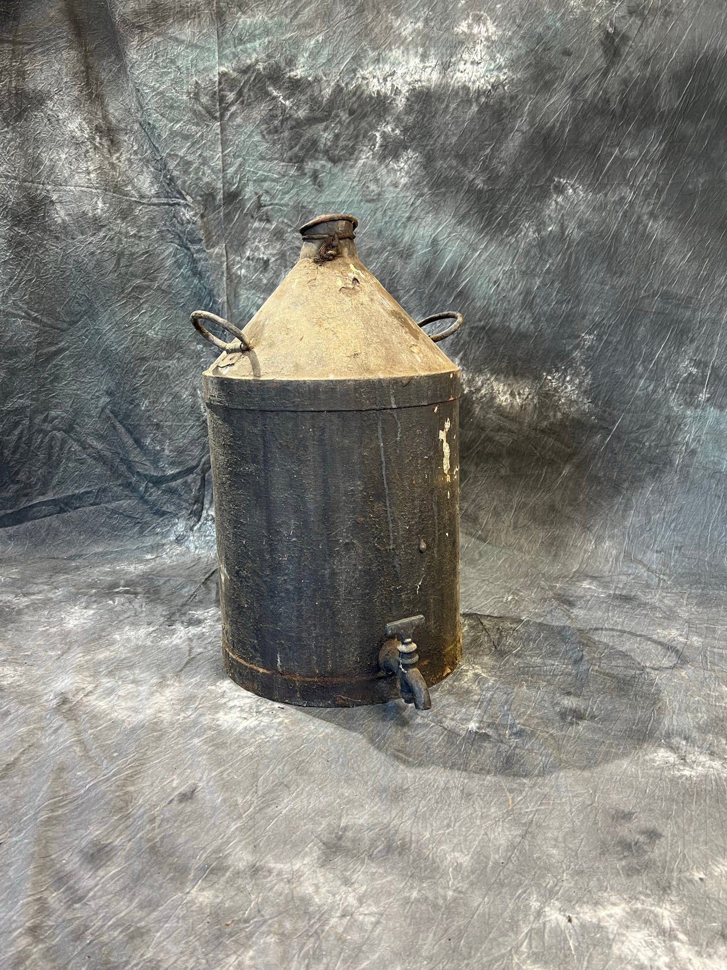 Vintage Large Metal Oil Can Rustic Industrial Garage Workshop Farmhouse Decor
