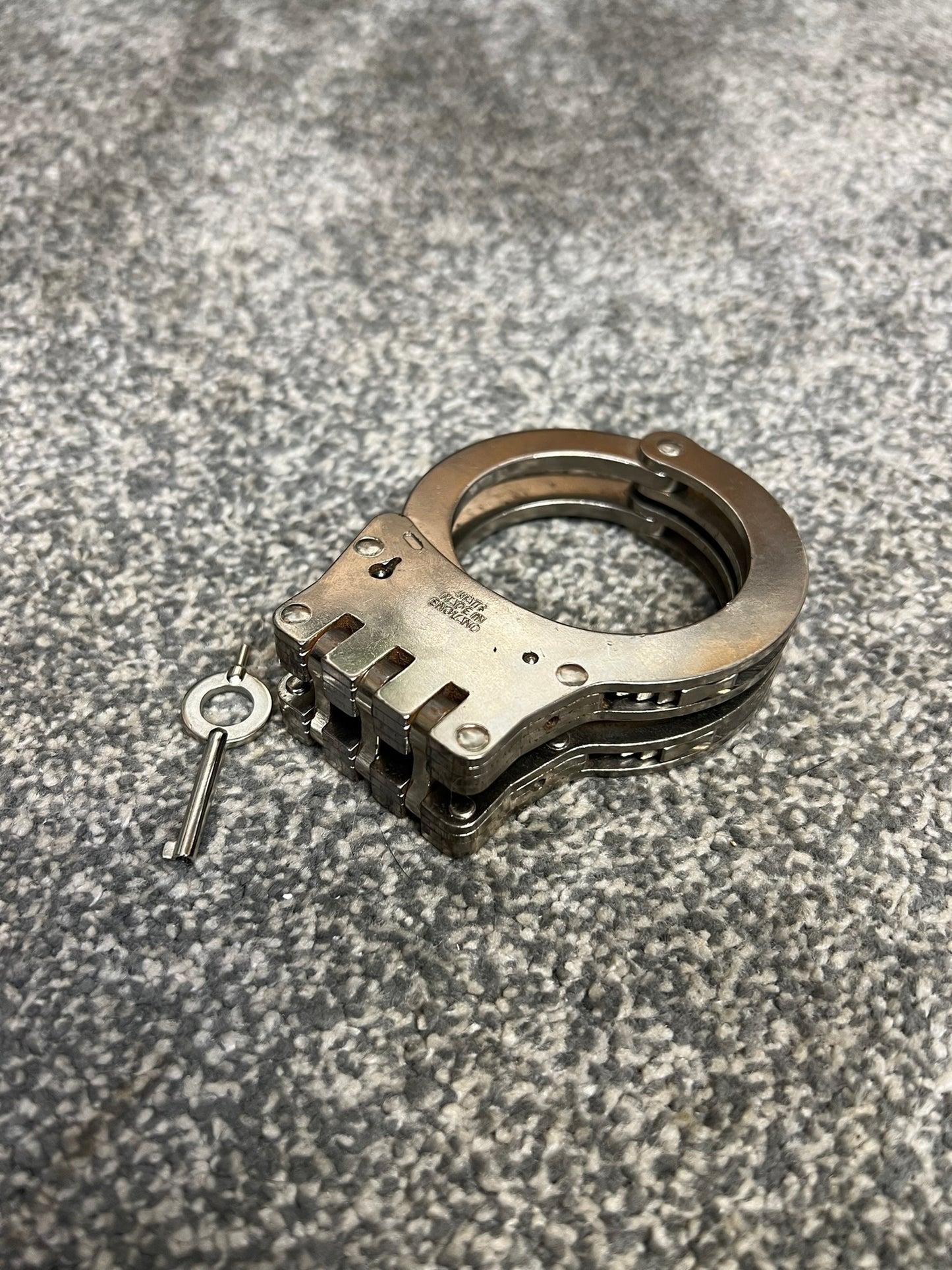 Ex Police Folding Handcuffs Genuine With Key Collectible Memorabilia Restraint