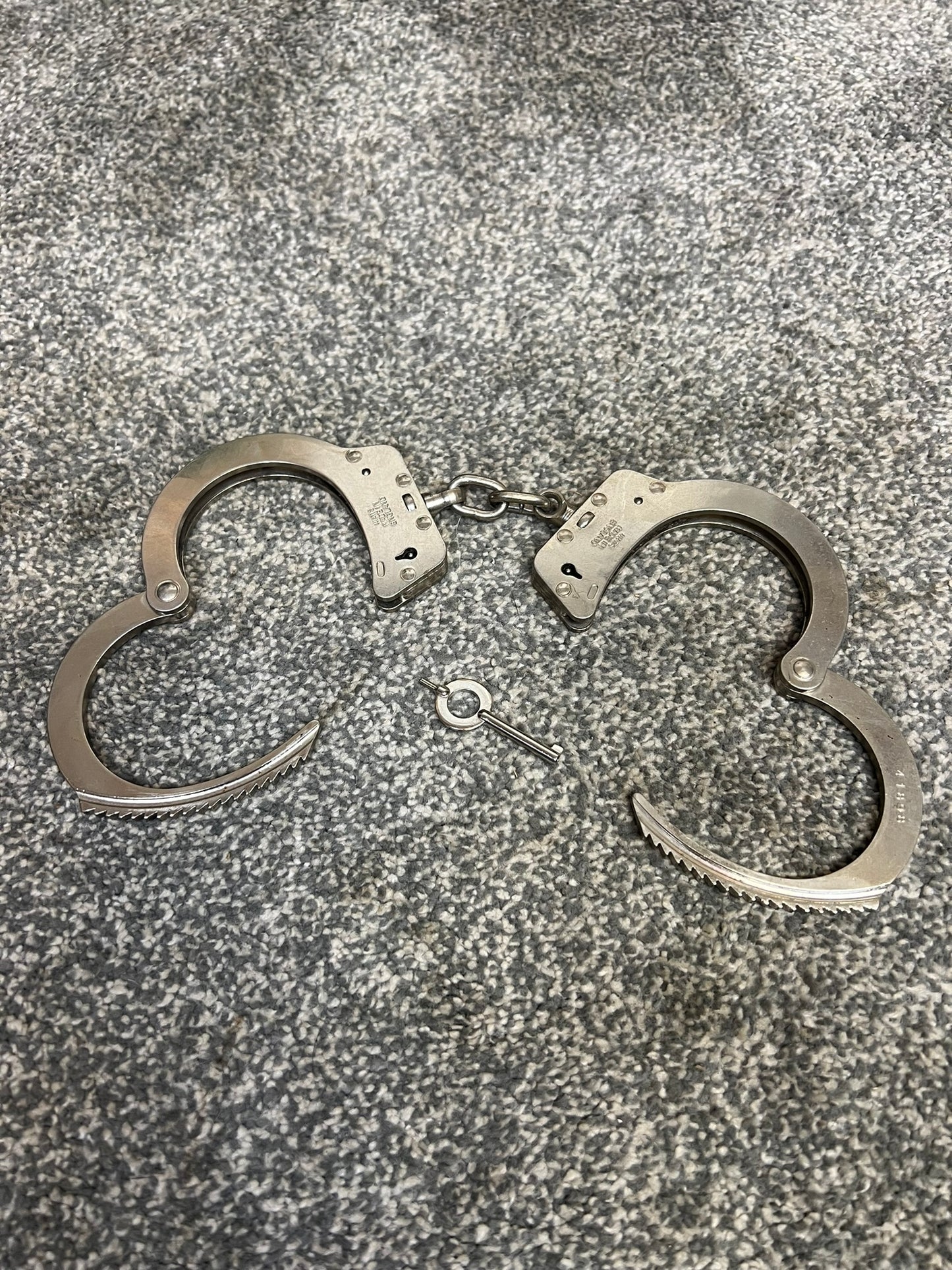 Genuine Ex Police Hiatt Chain Handcuffs & Key Collectible Security Restraints