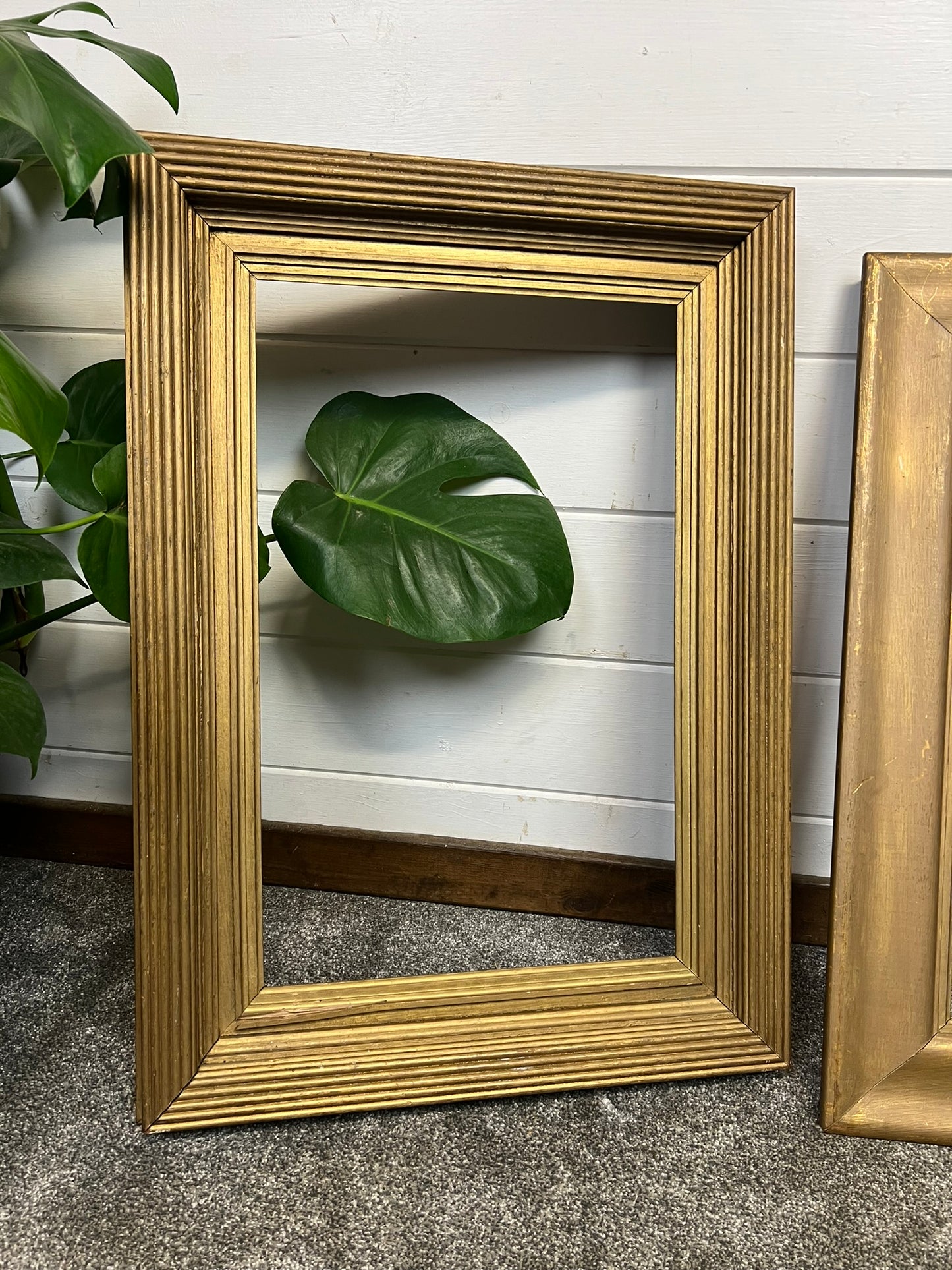 2x Large Vintage Gold Solid Wood Picture Frames Vintage Retro Wall Art Deco