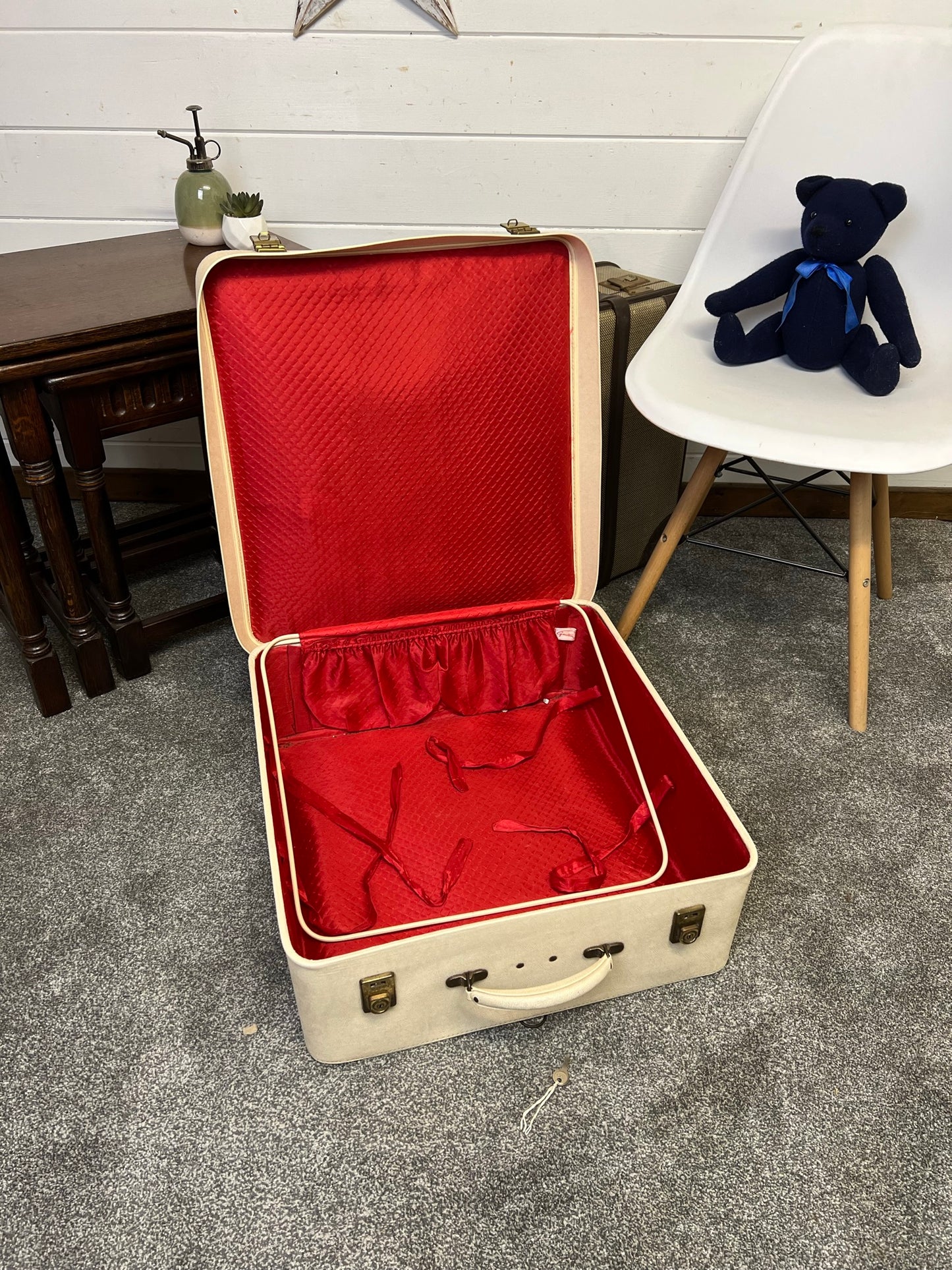 Vintage Gastin Vanity Case Suitcase With Key Retro 60's 70's Travel Case Decor Display