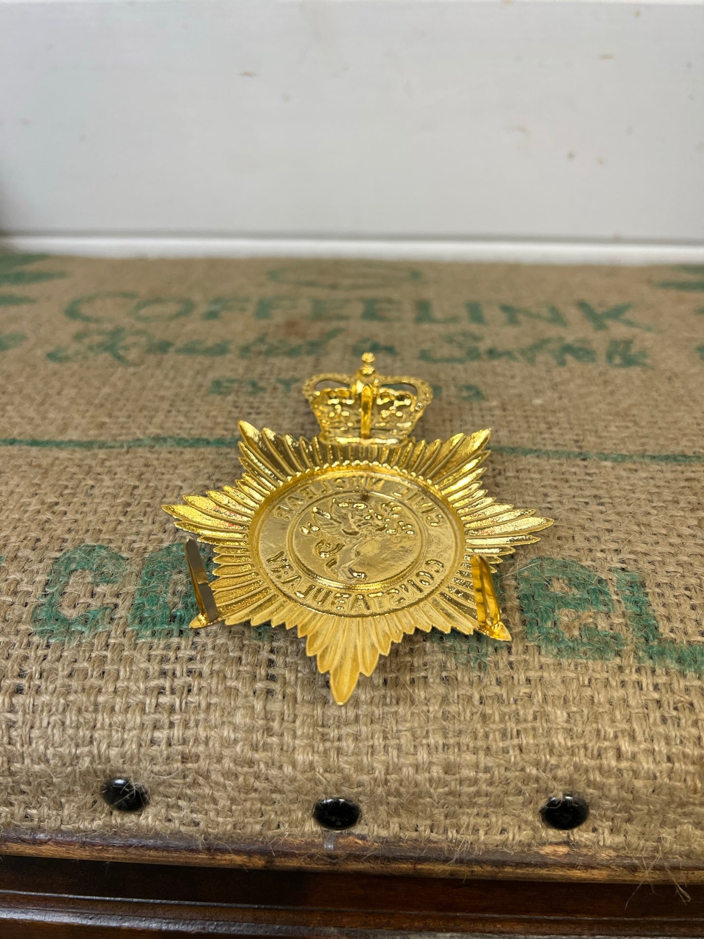 Civil Nuclear Constabulary Obsolete Enamel Bobby Helmet Badge Plate Rare Gold Queens Crown
