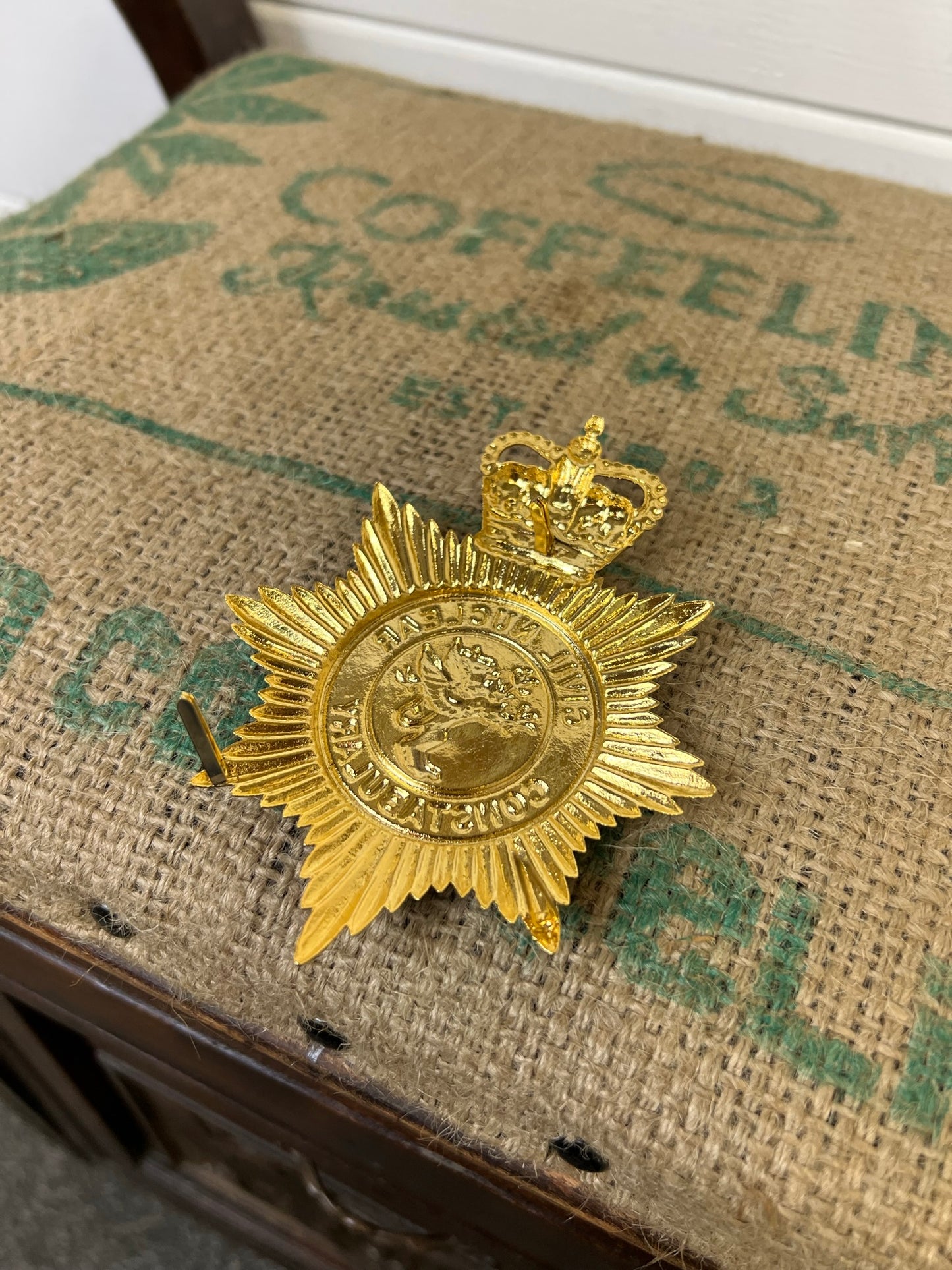 Civil Nuclear Constabulary Obsolete Enamel Bobby Helmet Badge Plate Rare Gold Queens Crown
