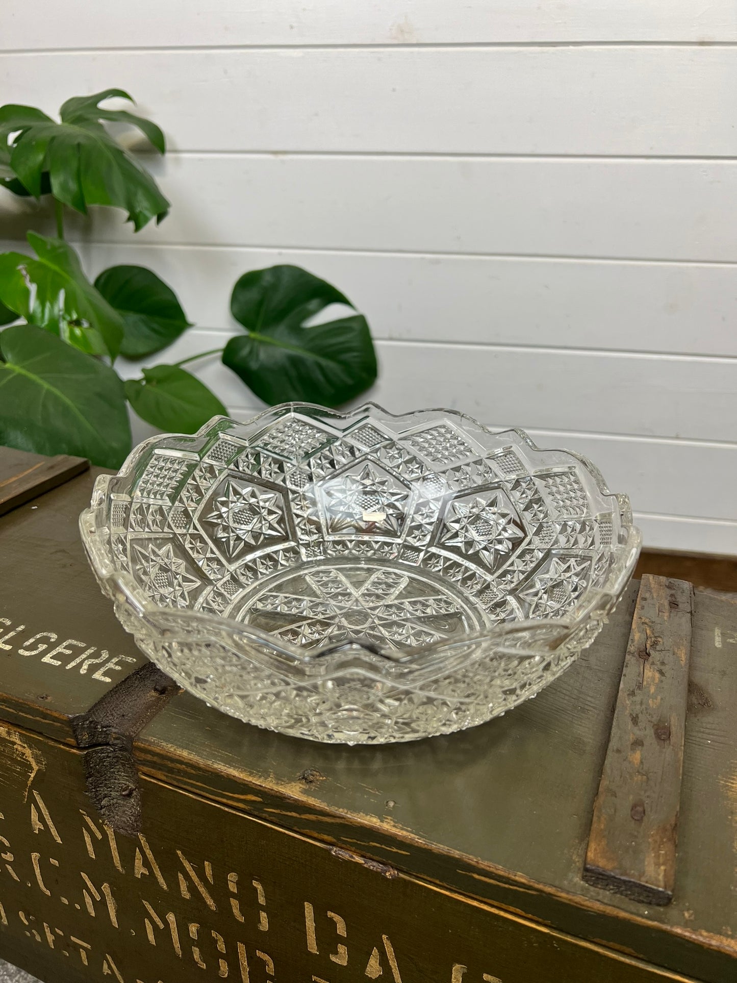 Vintage Lead Crystal Glass Fruit Bowl Mid Century Art Deco Farmhouse Kitchen Decor