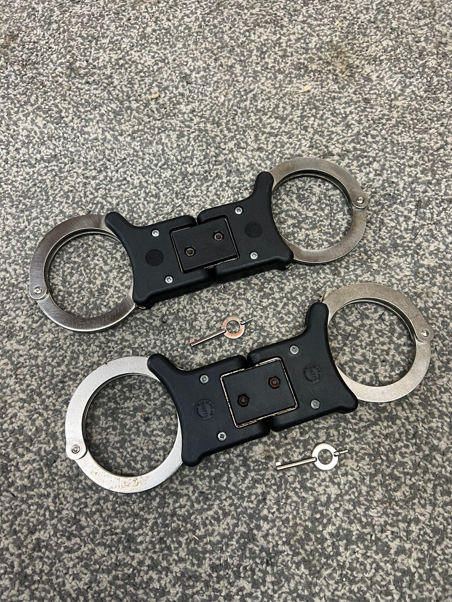 Ex Police Genuine Hiatt Folding Hinged Handcuffs & Key Security Collectible Memorabilia Restraint