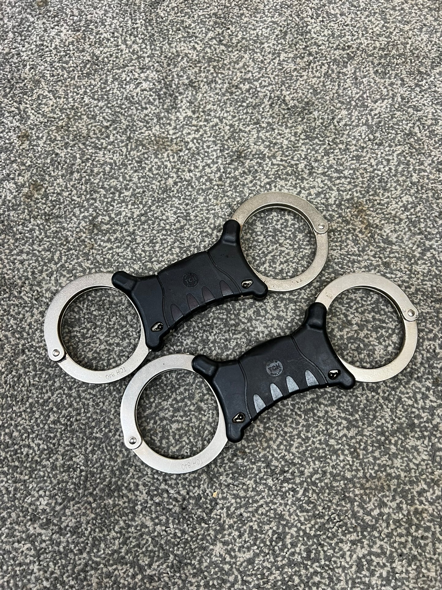 Ex Police TCH Handcuffs Genuine Cuffs With Key Security Collectible Memorabilia Restraint