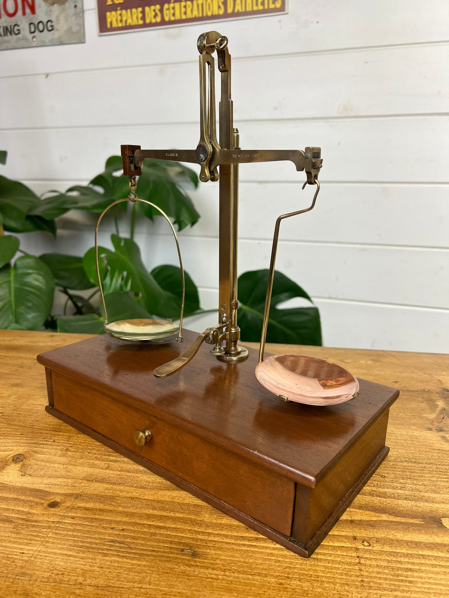 Vintage Jewellers Travel Scales Brass on Mahogany Box Apothecary Display