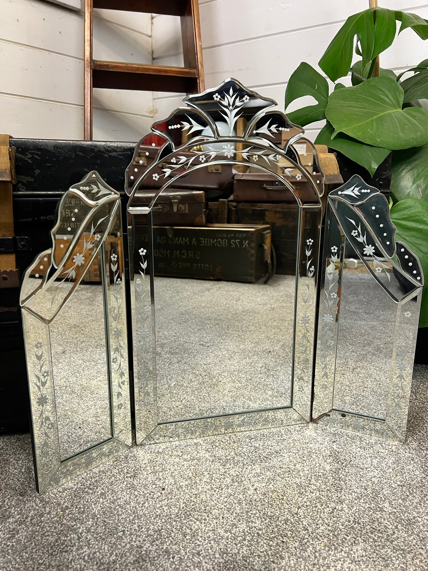 Venetian Style 3 Fold Dressing Table Mirror Vanity Mirror Art Deco Home Decor