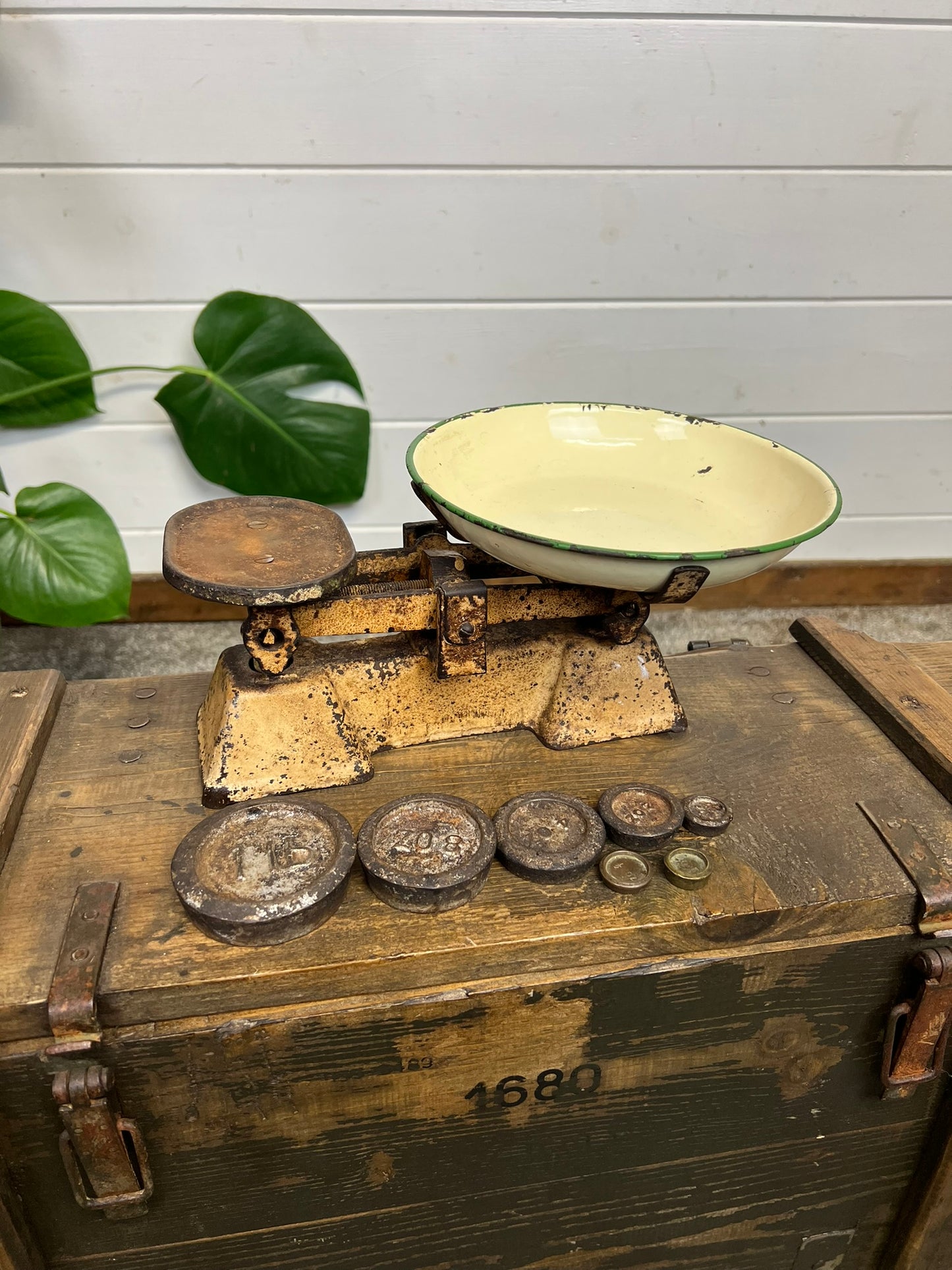 Vintage Cast Iron Weighing Scales Kitchen Patina Rustic Farmhouse