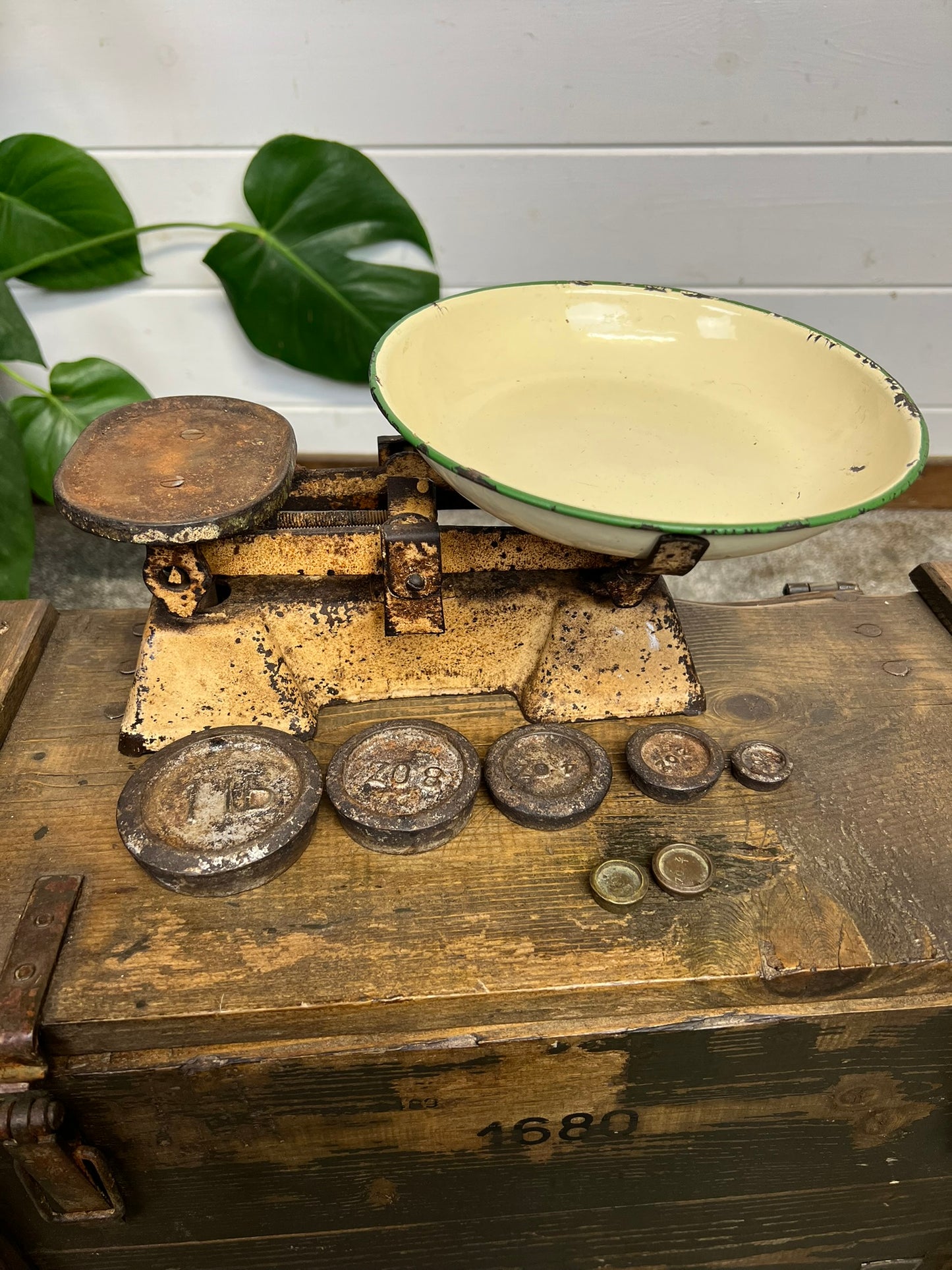 Vintage Cast Iron Weighing Scales Kitchen Patina Rustic Farmhouse