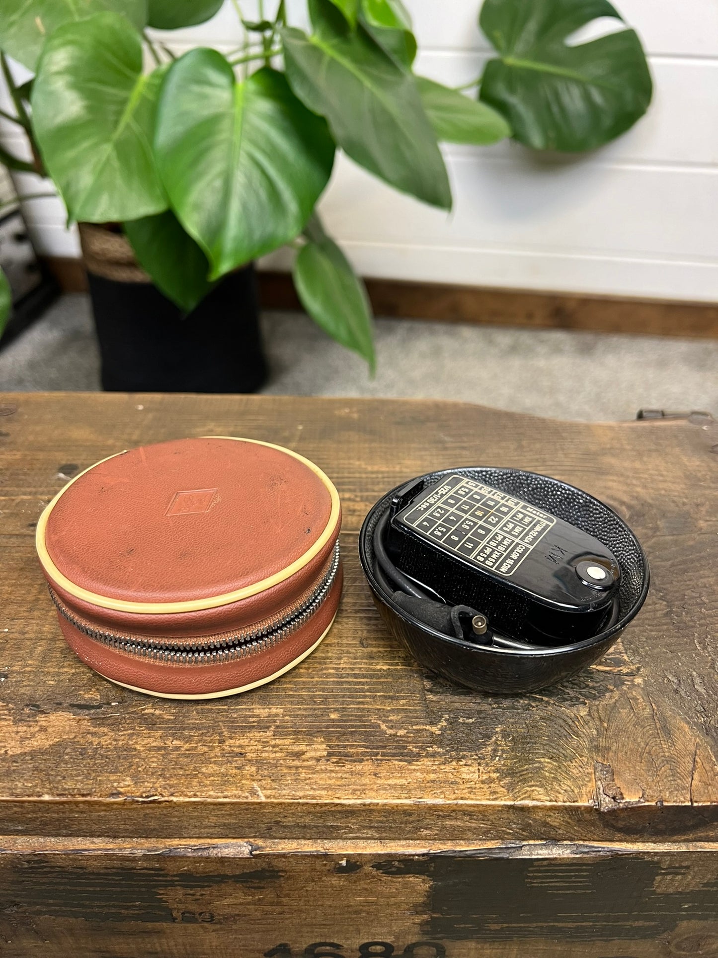 Agfa Synchro Blitzer KM Camera Flash In Case Collectable / Display