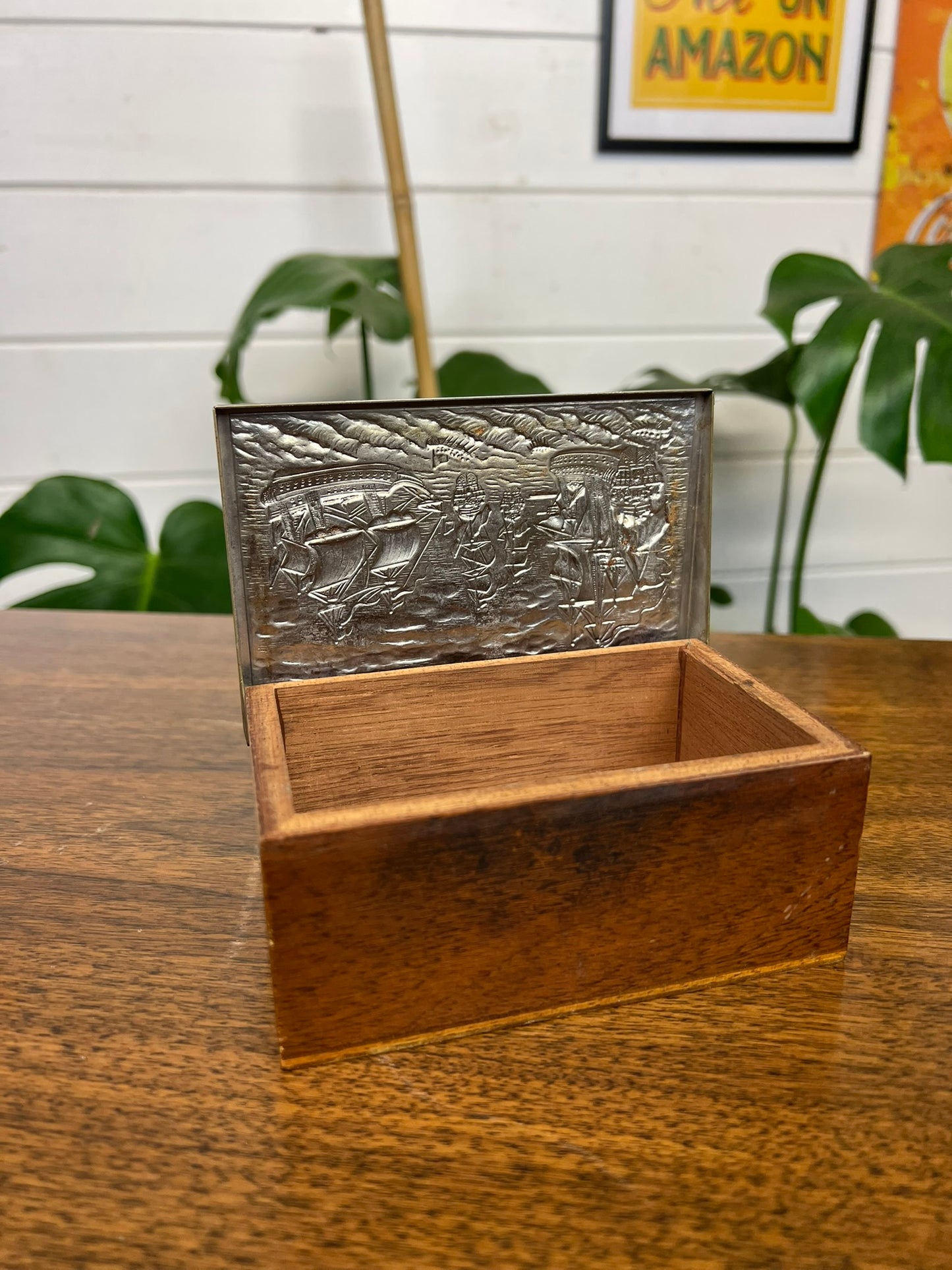 Vintage Wooden Tobacco Pipe Box Galleon Pressed Lid With Pipe Cleaning tool