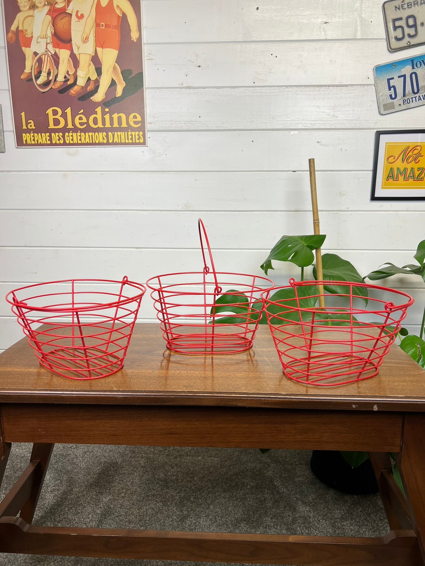3x Vintage Red Wire Baskets Egg Fruit Basket Farmhouse Country Home Decor
