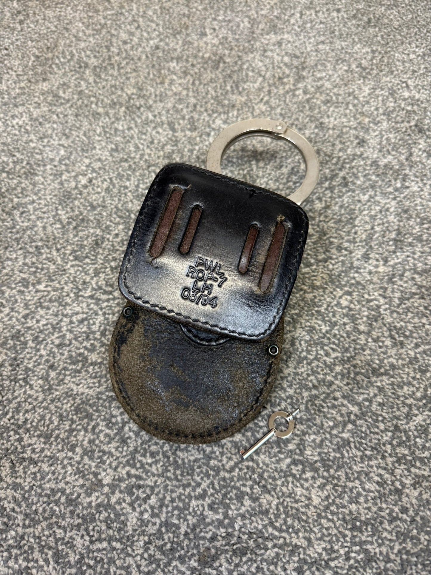 Ex Police TCH Handcuffs Cuffs & Leather Belt Pouch With Key