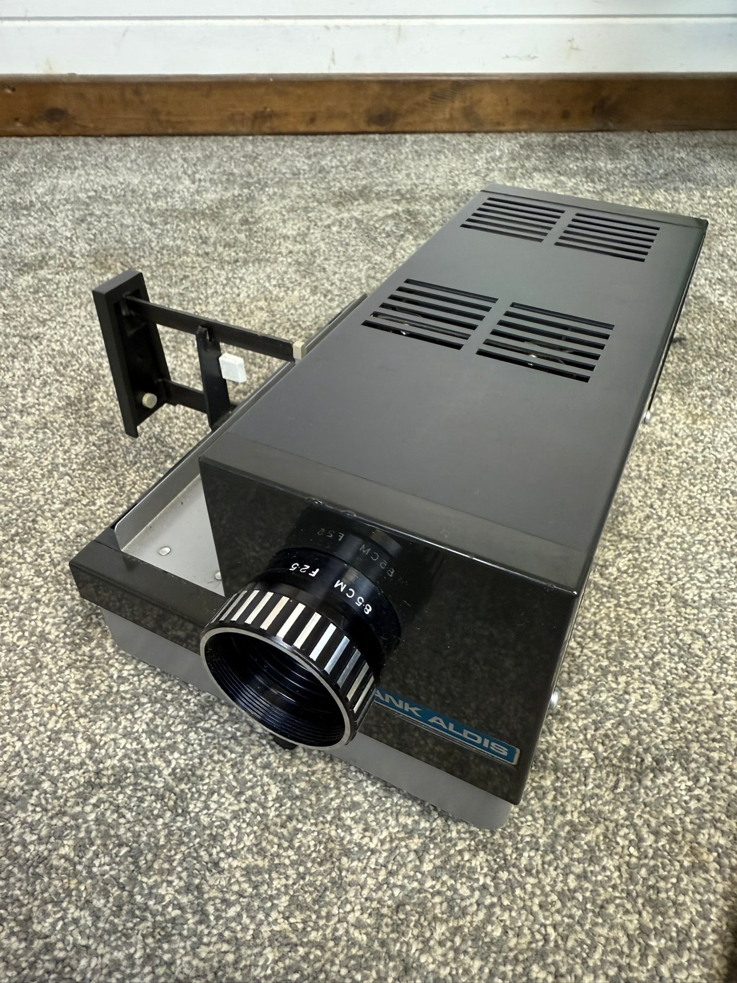 Vintage Aldis QI 12 Slide Projector With Magazines & Lots of Slides 50s 60s 70s