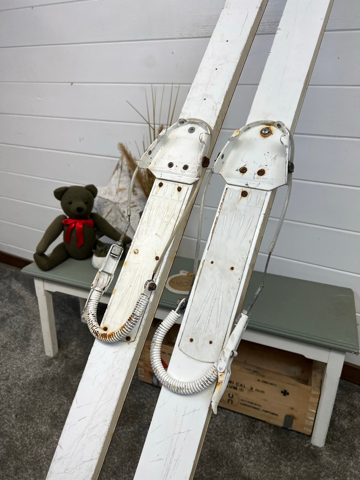 Vintage White Skis Rustic Winter Decor Home Retail Display Wall Decoration
