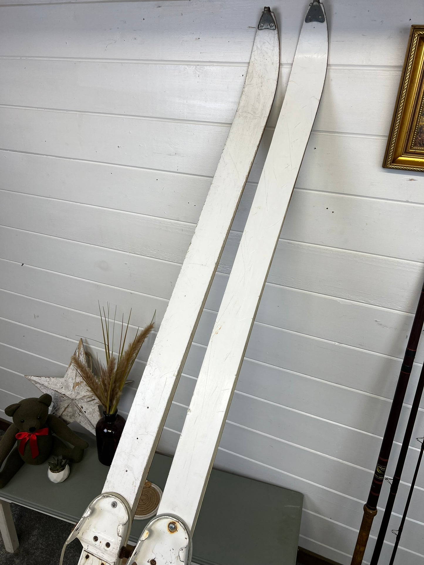 Vintage White Skis Rustic Winter Decor Home Retail Display Wall Decoration