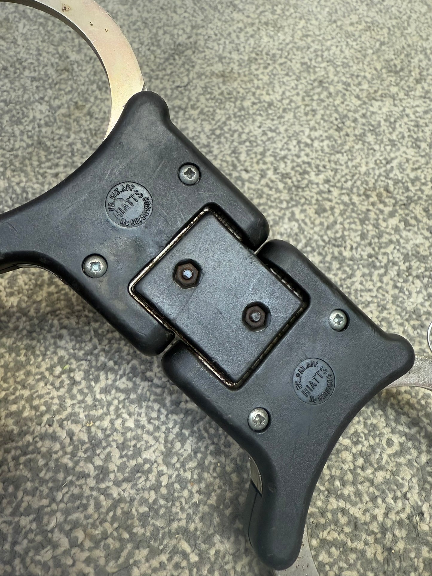 Ex Police Folding Hiatt Handcuffs Hinged Cuffs & Key Security Collectible