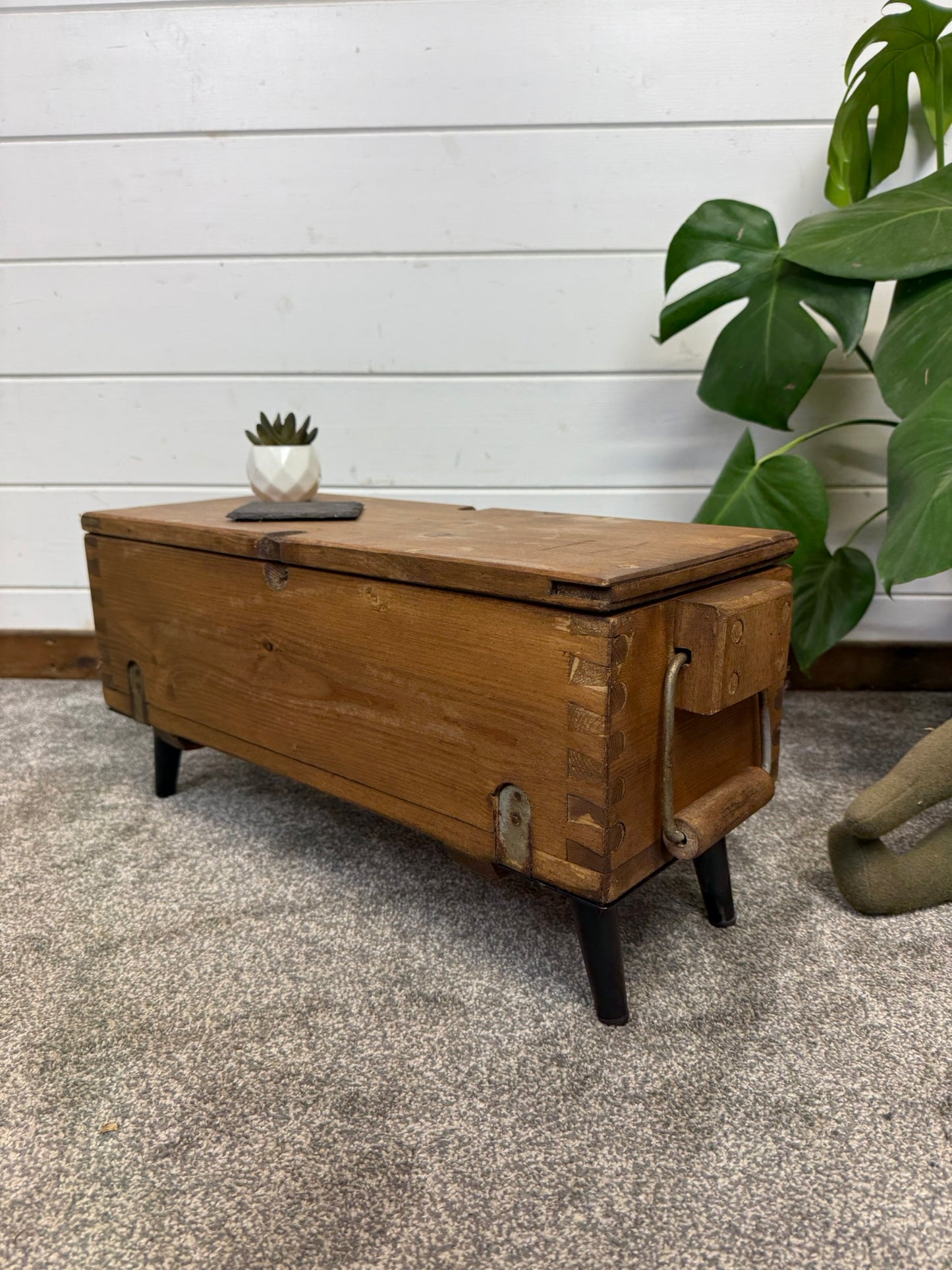 Vintage Rustic Wooden Box Side Table Storage Reclaimed Chest Cottage Farmhouse Coffee Table