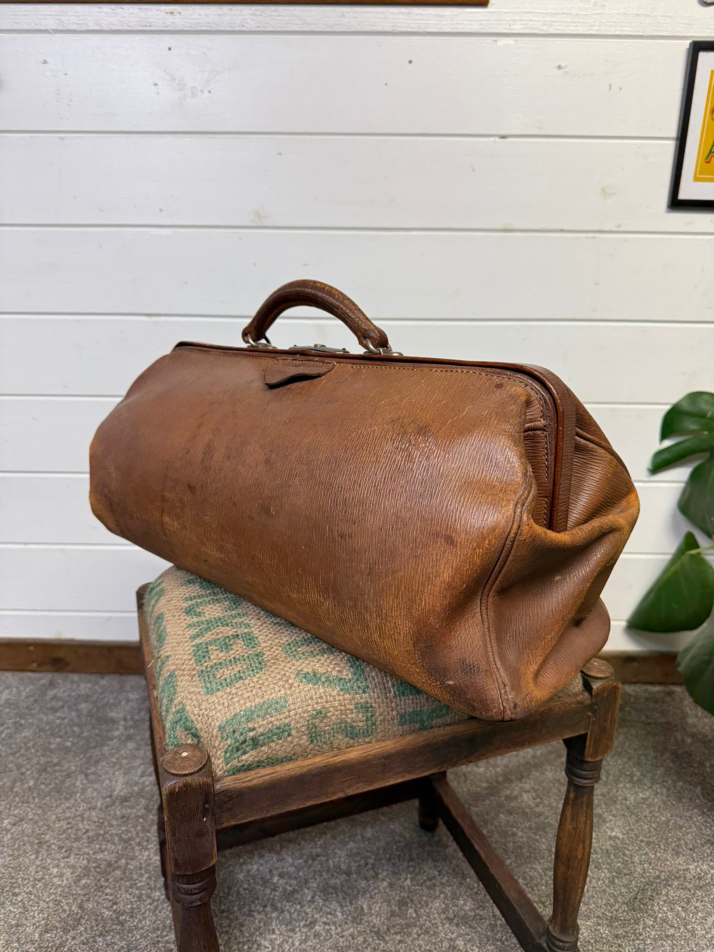 Vintage Brown Leather Doctors Bag Gladstone Bag Vintage Film Display