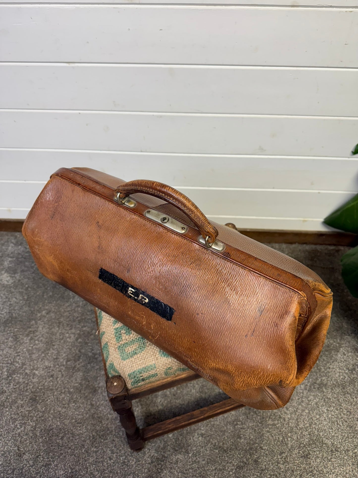 Vintage Brown Leather Doctors Bag Gladstone Bag Vintage Film Display
