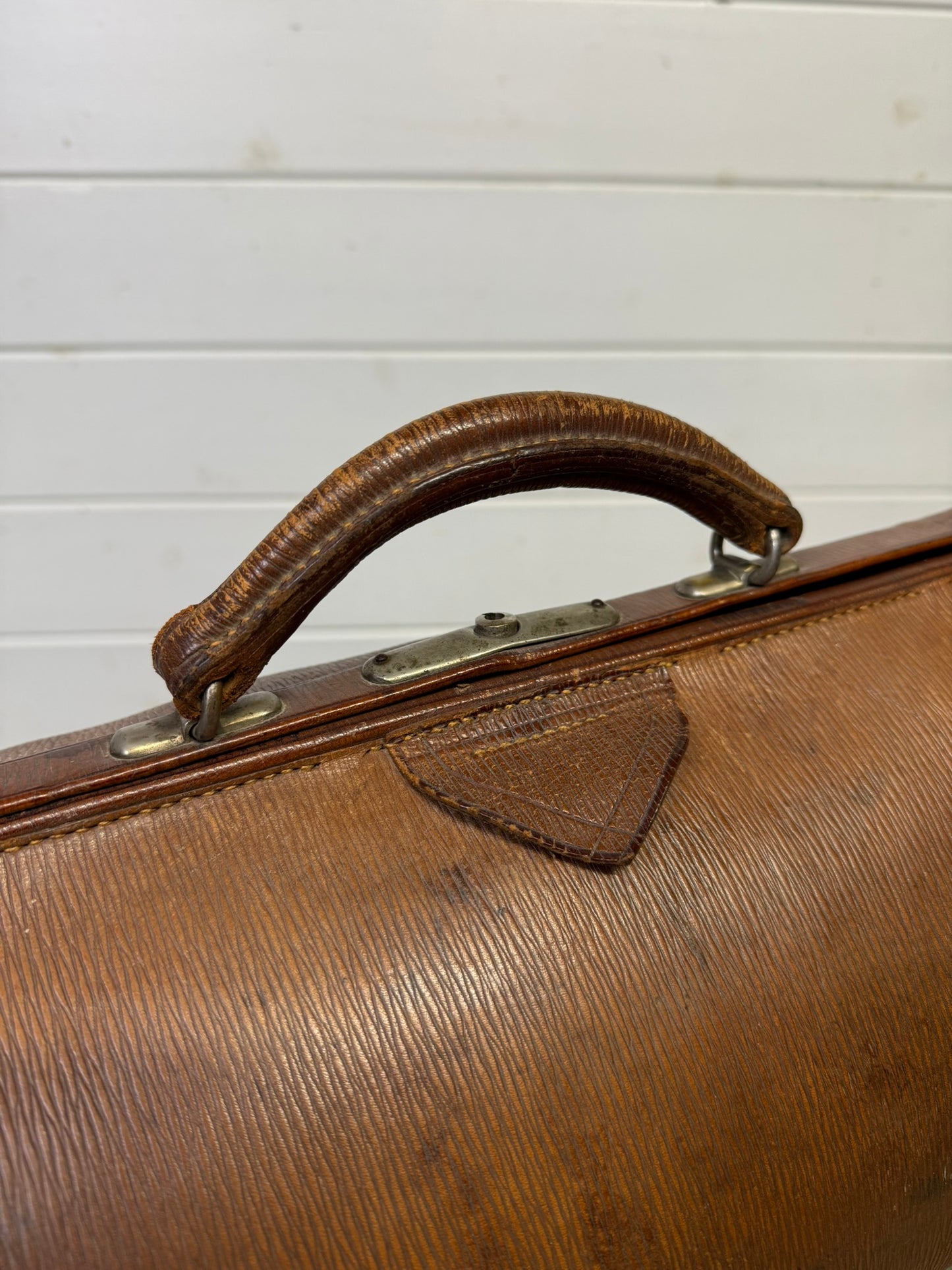 Vintage Brown Leather Doctors Bag Gladstone Bag Vintage Film Display