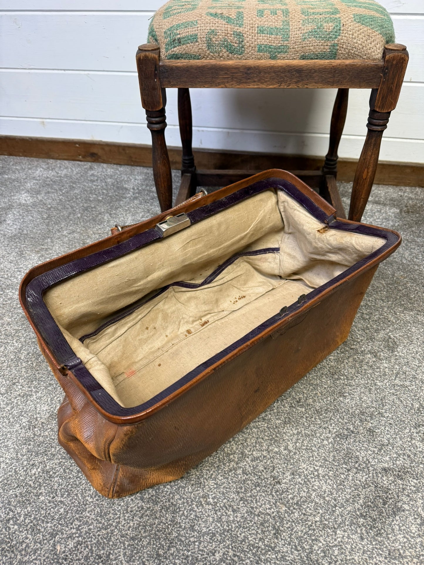 Vintage Brown Leather Doctors Bag Gladstone Bag Vintage Film Display