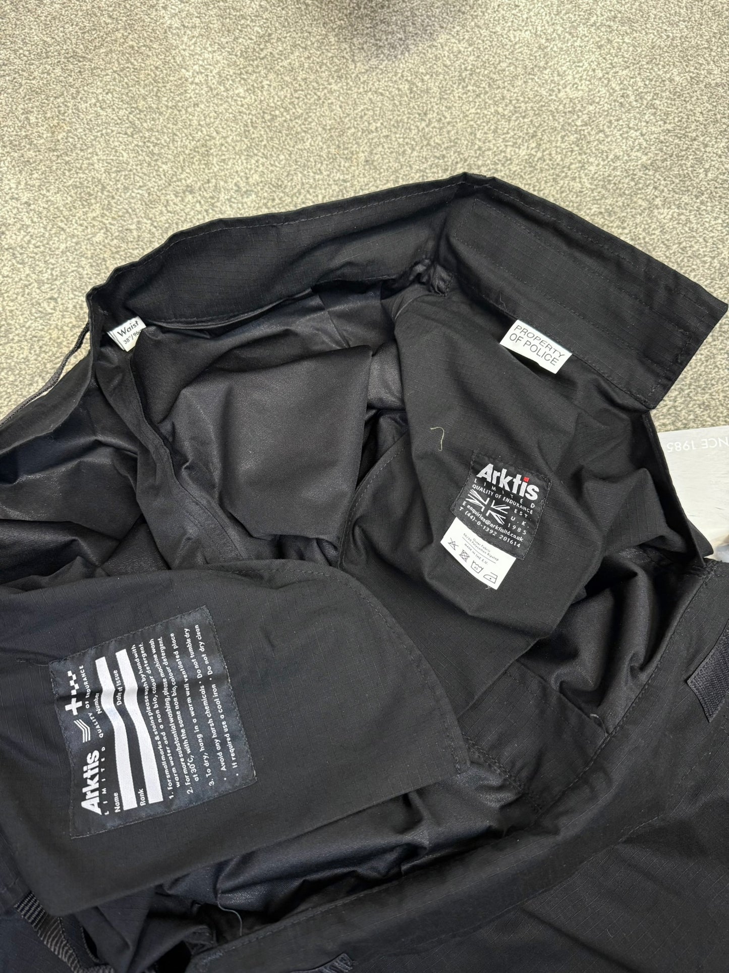 Arktis Black Combat Cargo Trousers C310 Waterproof Ripstop Hiking W38" L31"