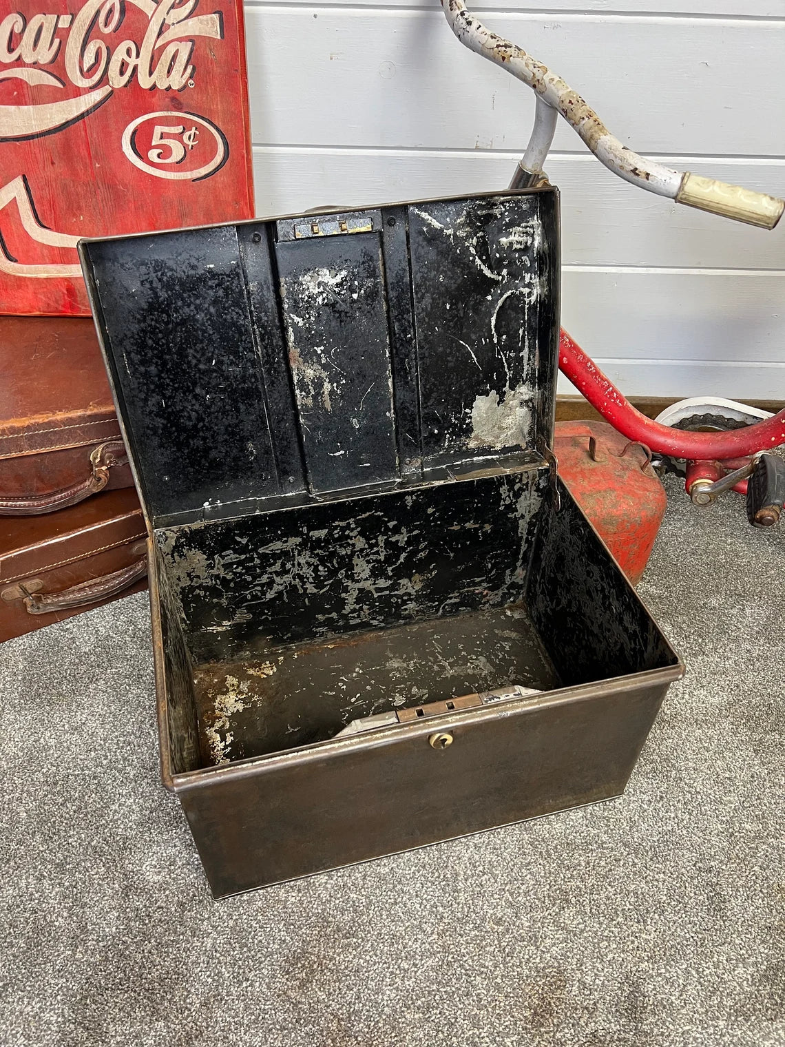 Vintage Metal Deeds Box Storage Tin Rustic Shabby Chic Decor Vintage Steampunk Display