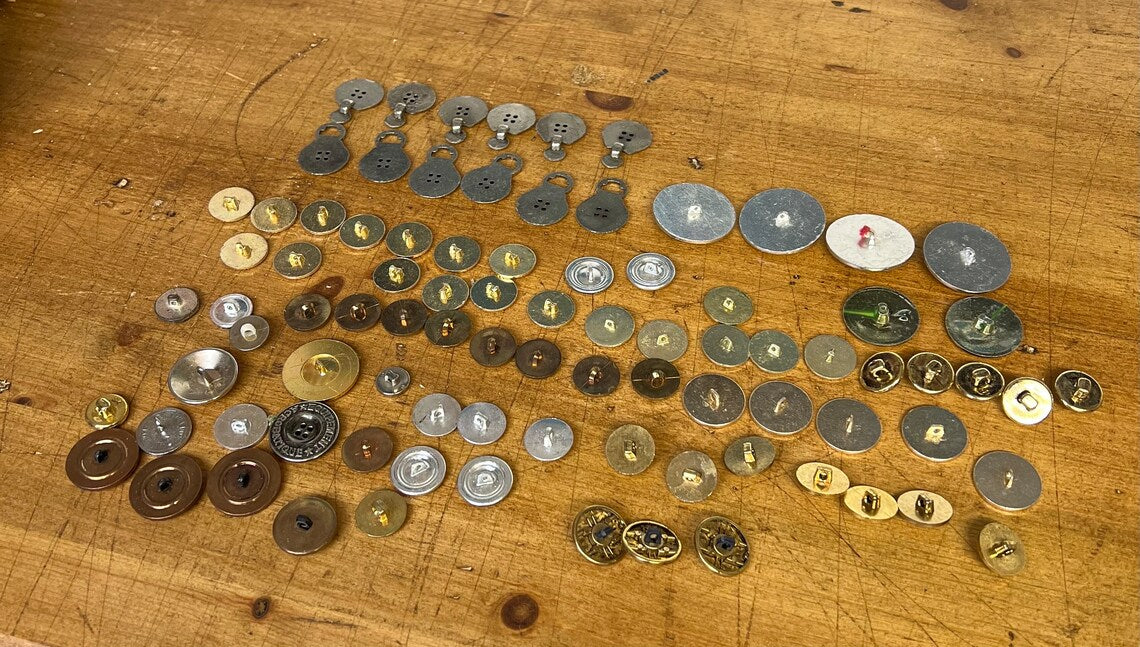 88x Vintage Buttons Job Lot Quirky Craft Theatre Costume Buttons Bundle