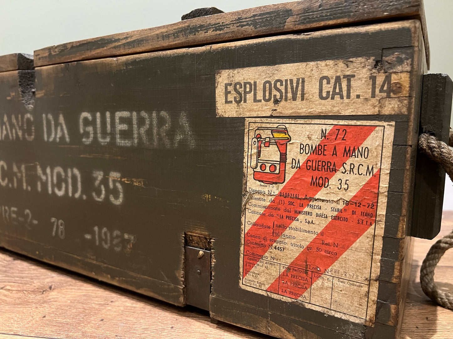 Vintage Rustic Storage Chest Ammo Box Wooden Industrial Trunk Home Coffee Table