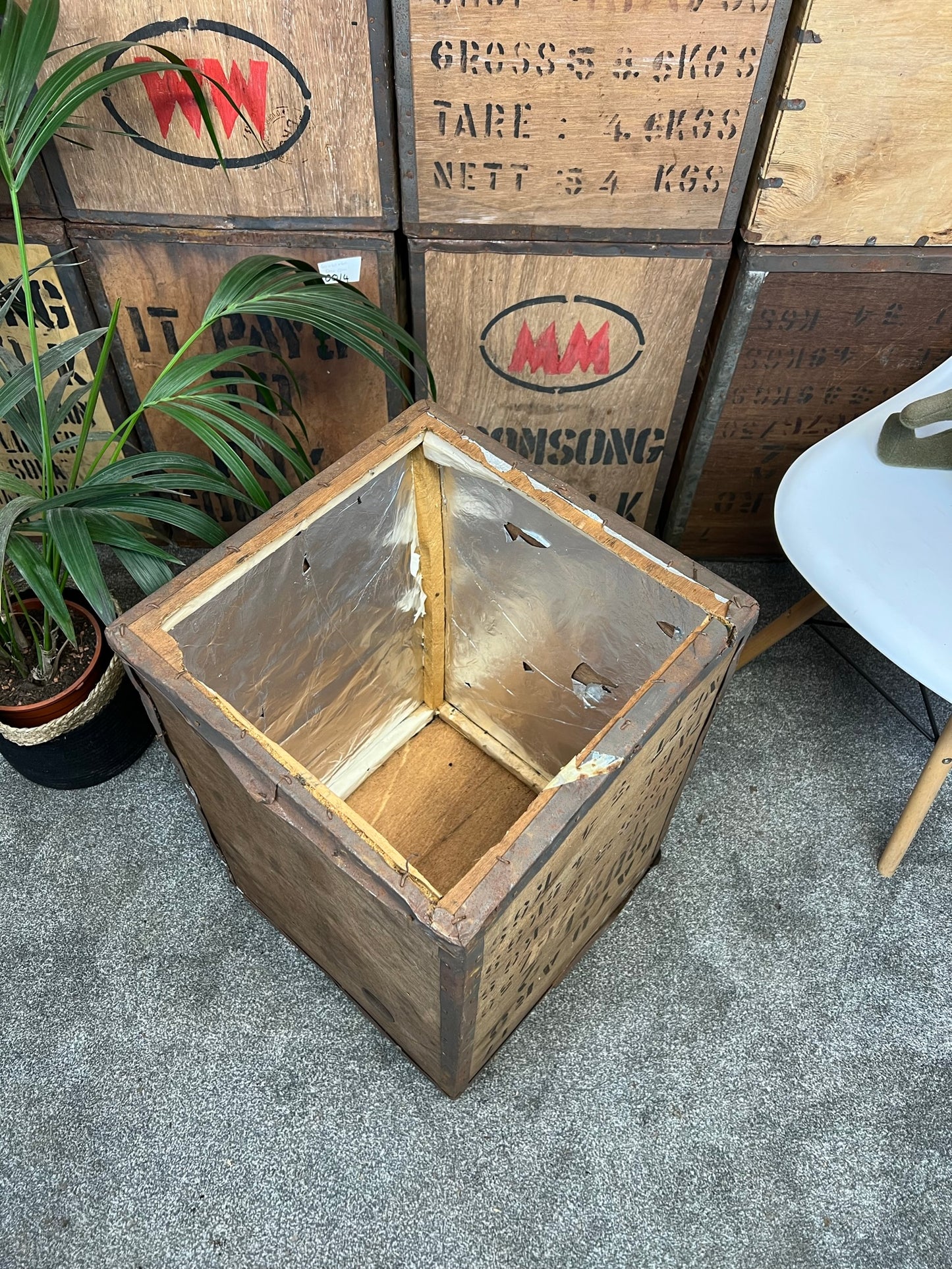 Vintage Wooden Tea Crate Rustic Farmhouse Chest Side Coffee Decor Table Box