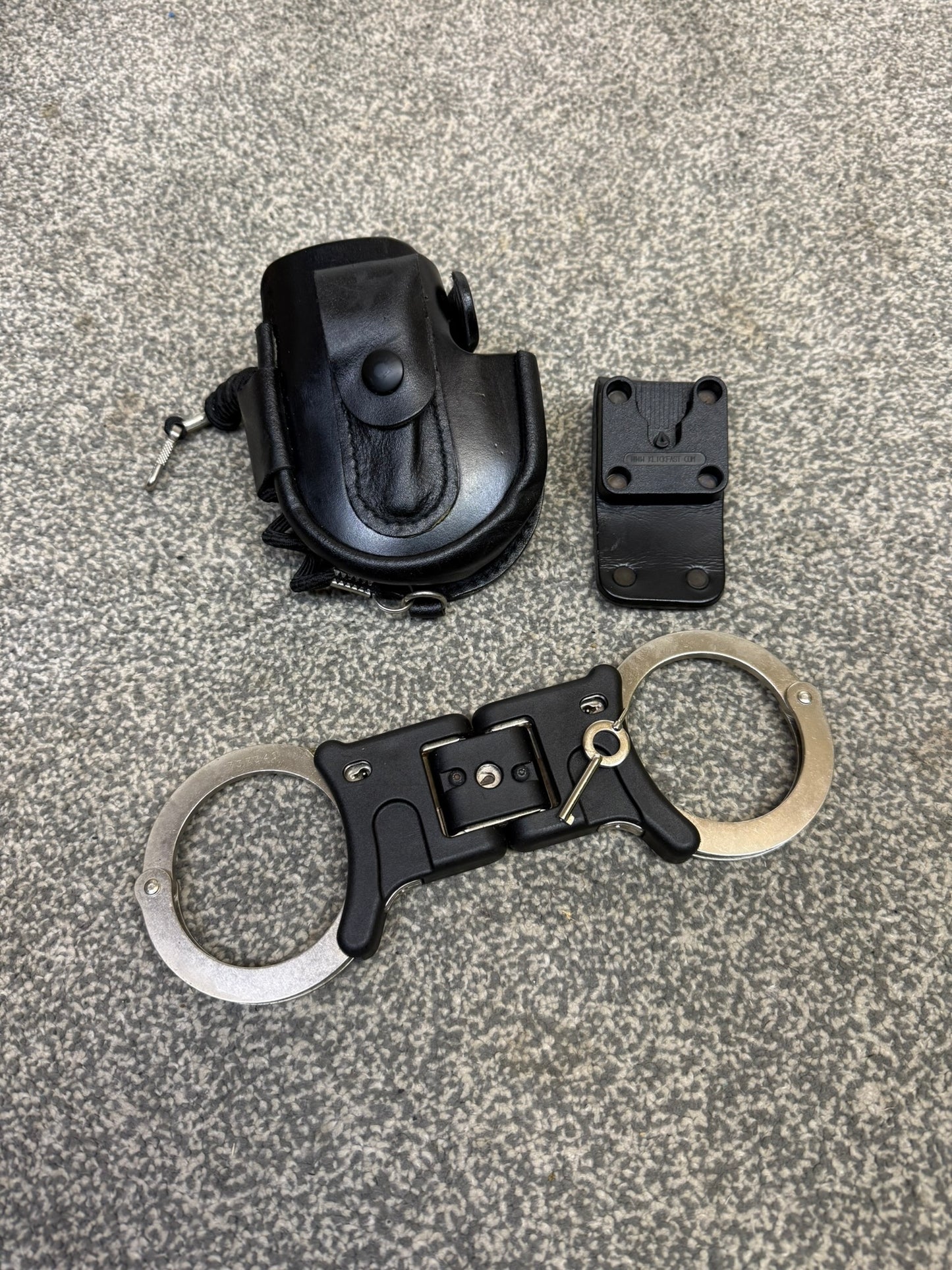 Ex Police Folding Hiatt Handcuffs Hinged Cuffs Pouch & Key Security Collectible