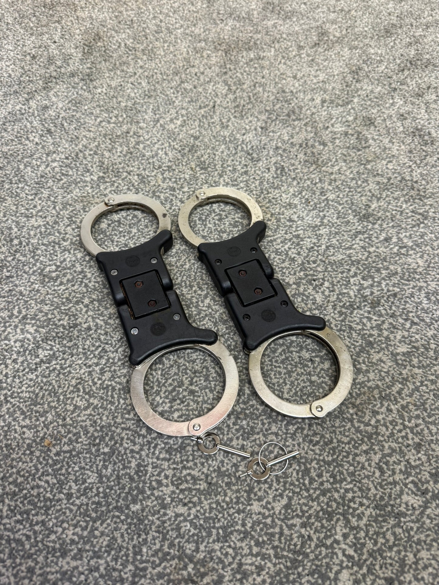 Ex Police Folding Hiatt Handcuffs Hinged Cuffs & Key Security Collectible