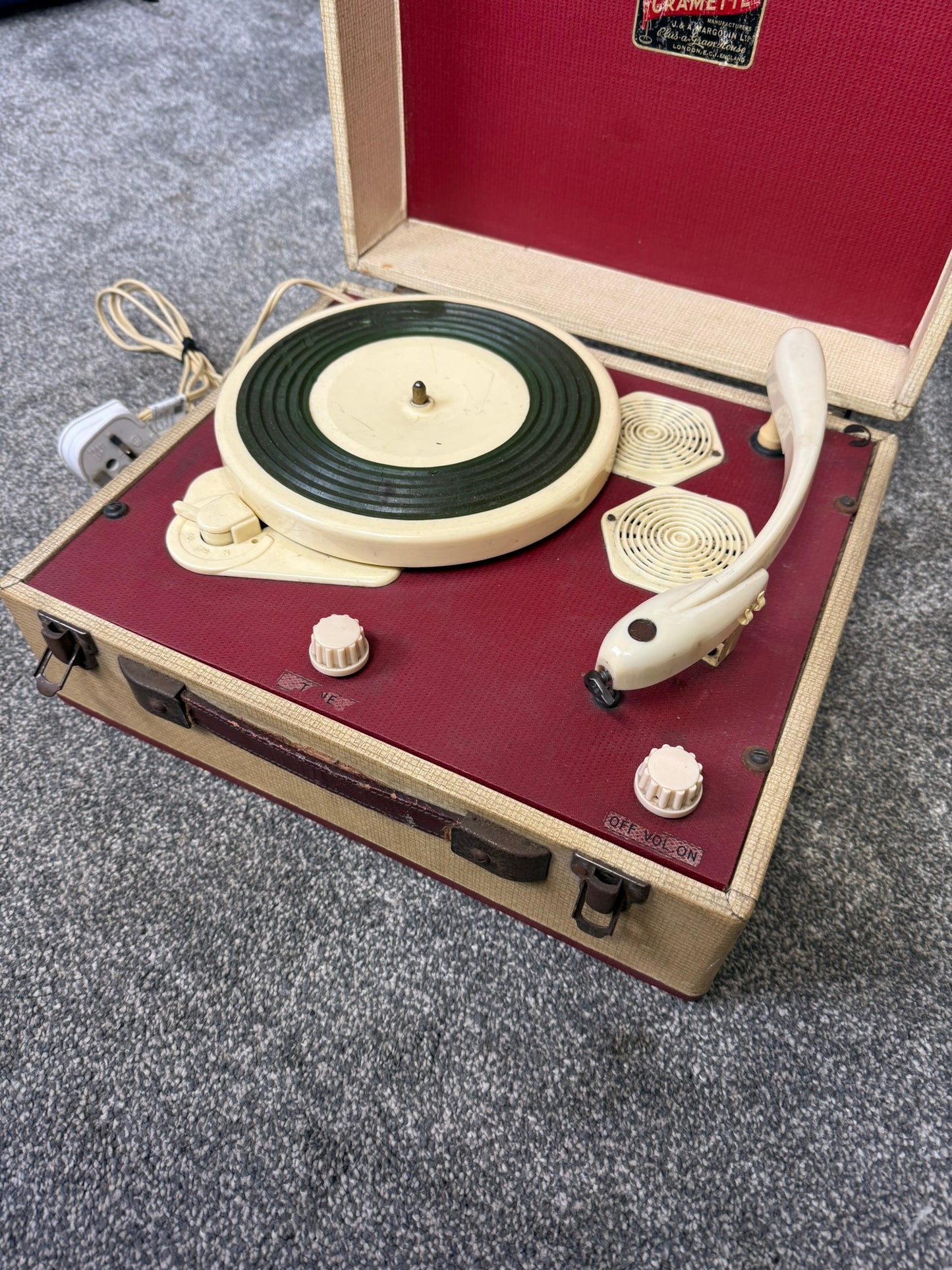 Vintage Broadcaster Gramette Portable Record Player 50's 60's Retro Decor Display