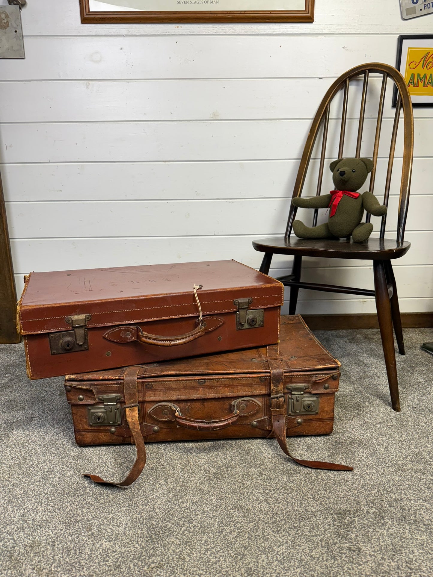 2x Vintage Suitcases Brown Travel Trunk Industrial Decor Photo Prop Display