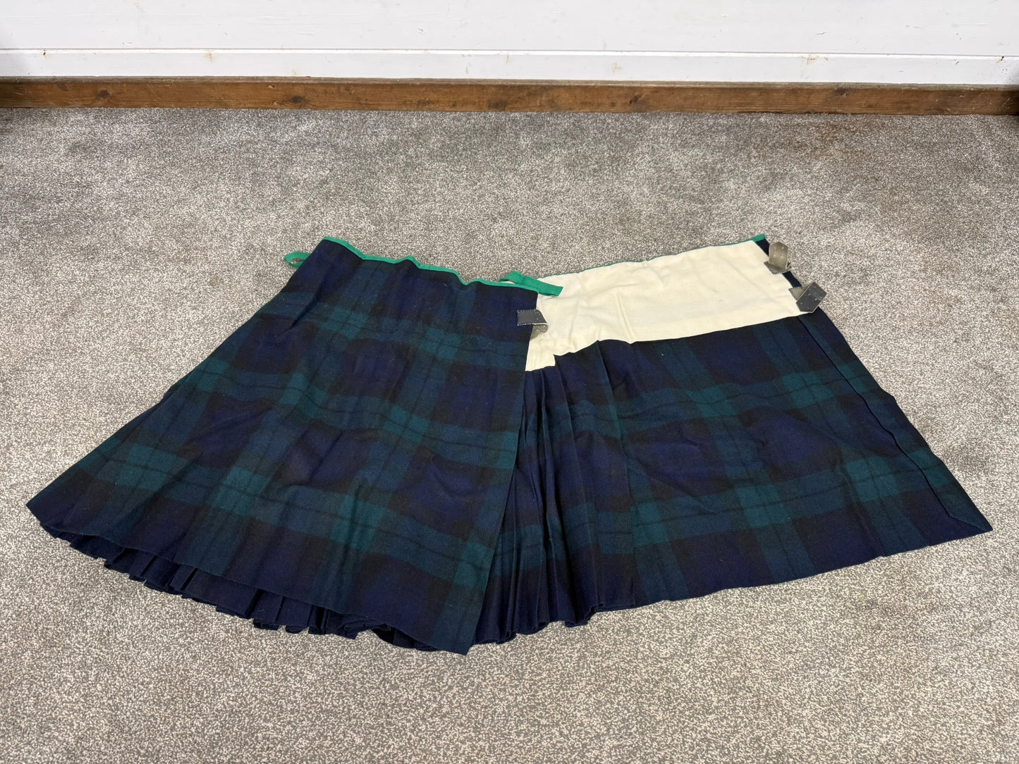 Vintage Scottish Military Black Watch Tartan Wool Kilt Thomas Gordon & Sons Kilt No 1
