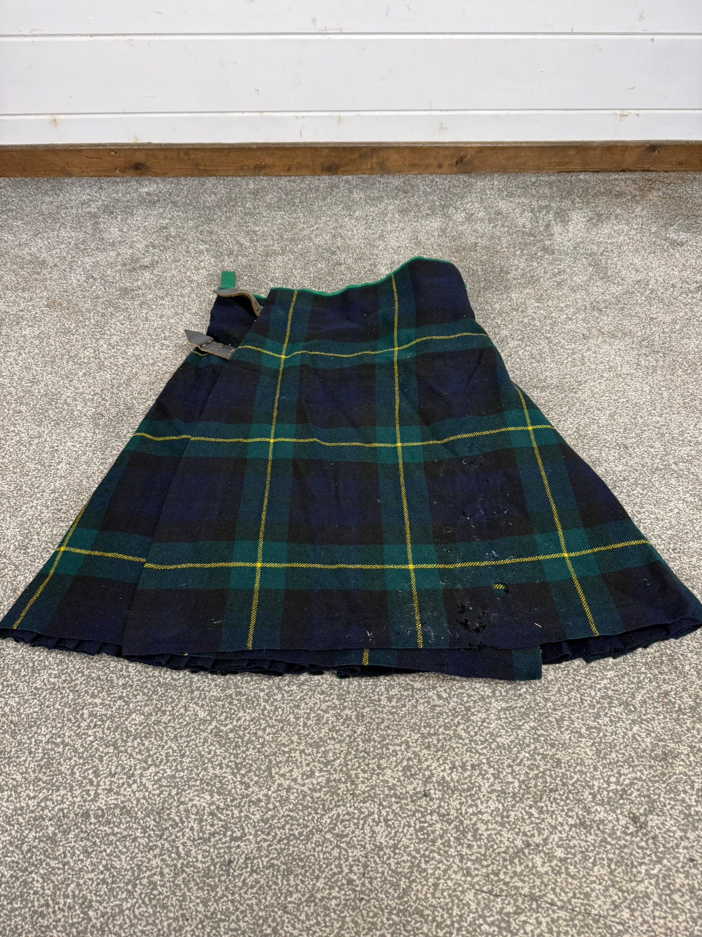 Vintage British Army No3 Gordon Highlanders Kilt Military Pure Wool Tartan - Damaged