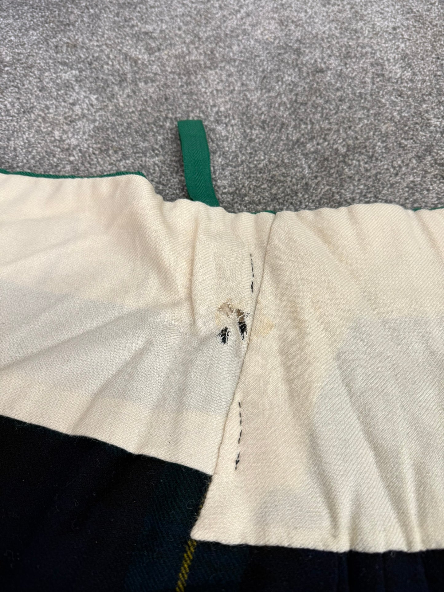 Vintage British Army No3 Gordon Highlanders Kilt Military Pure Wool Tartan - Damaged