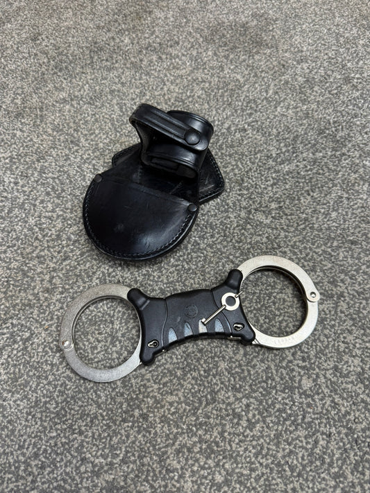 Ex Police TCH Rigid Handcuffs & Leather Belt Pouch With Key Security Cuffs