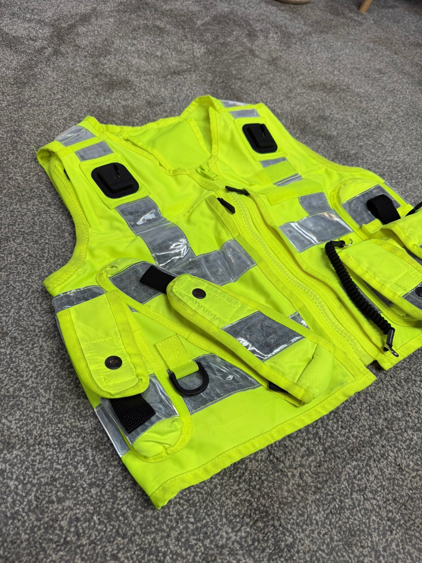 Hi Vis Tac Vest Ex Police Equipment Utility Vest MEDIUM Patrol Security VGC