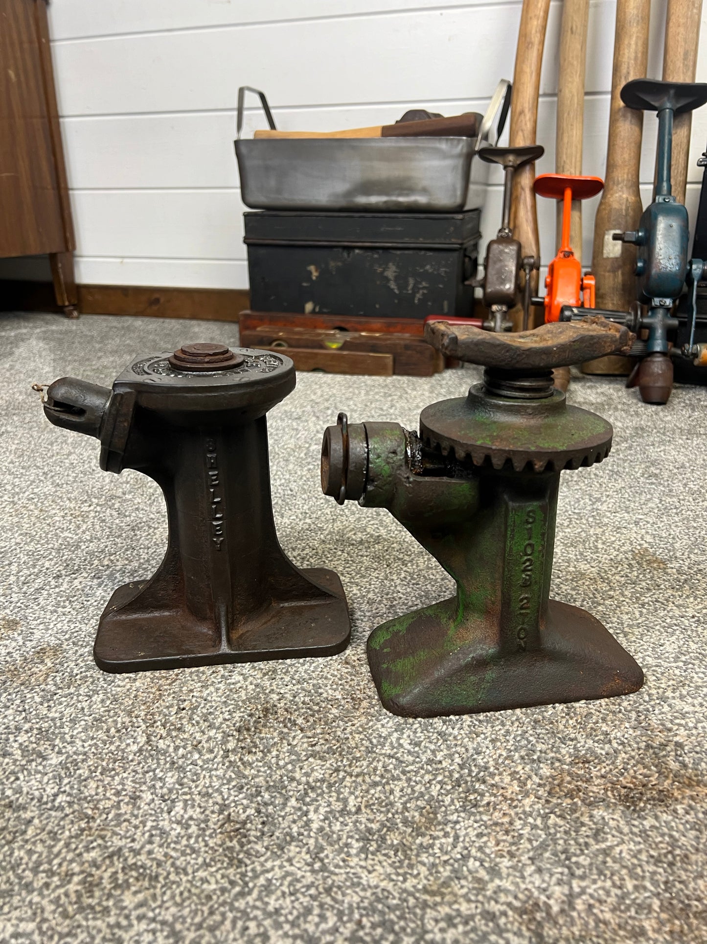 2x Vintage Screw Jacks Lake & Elliott Jack / Shelley Double Lift Vintage Car Jack Industrial Decor