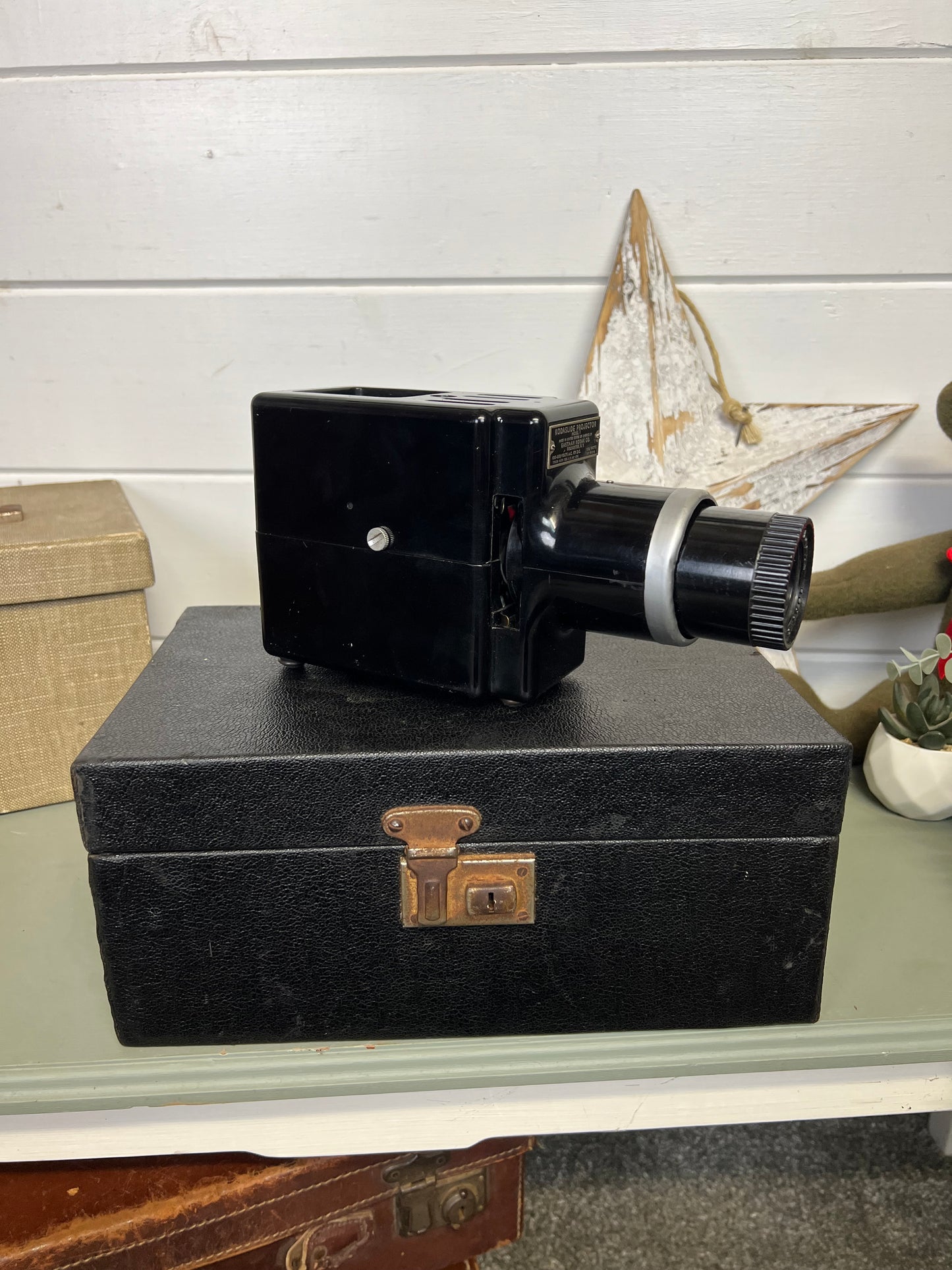 Vintage Kodak Kodaslide Model 1 Slide Projector In Wooden Box 60's Retro Collectable Display