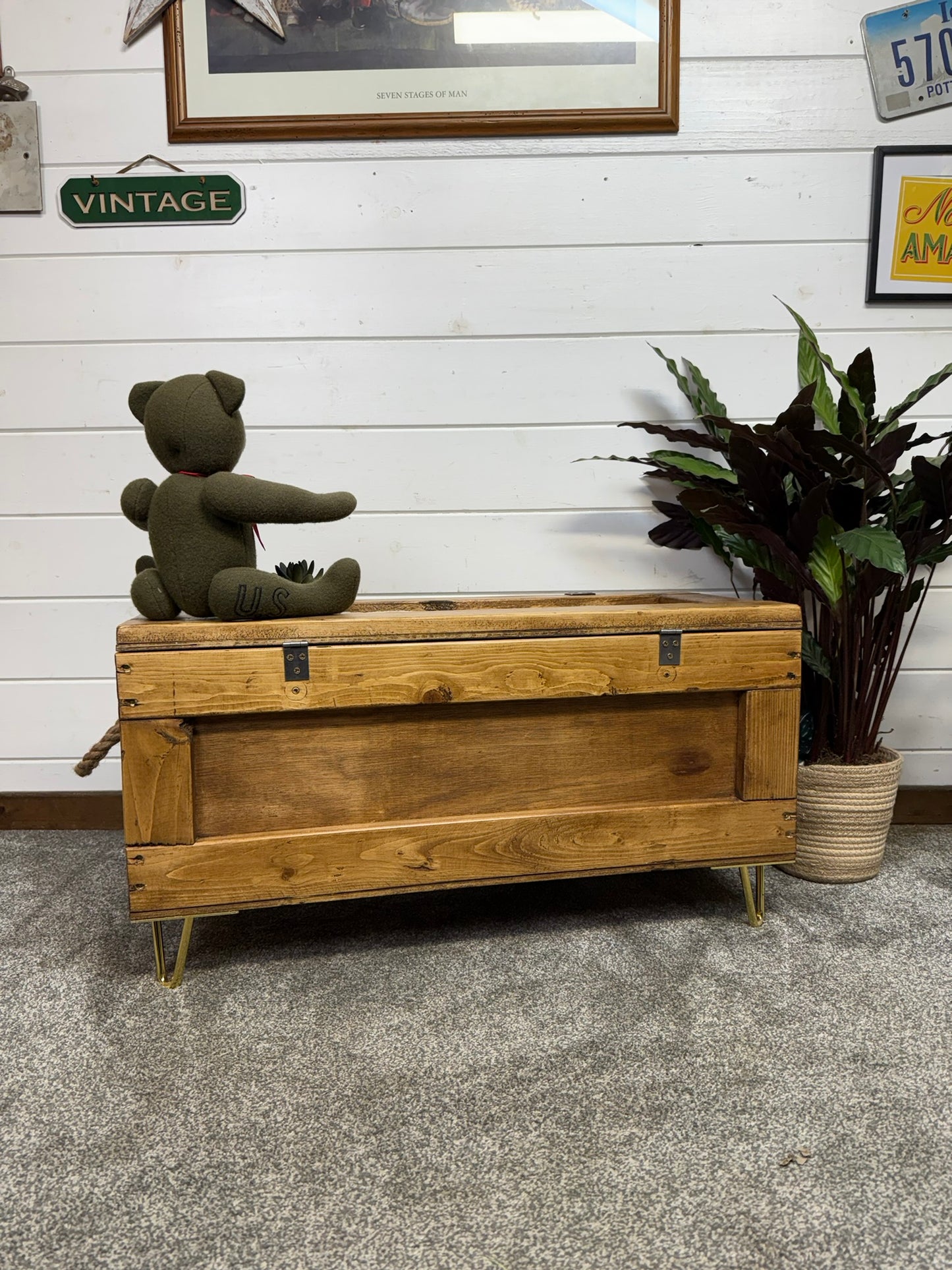 Wooden Blanket Box Large Reclaimed Crate Chest Coffee Table Metal Legs Rustic Home Decor