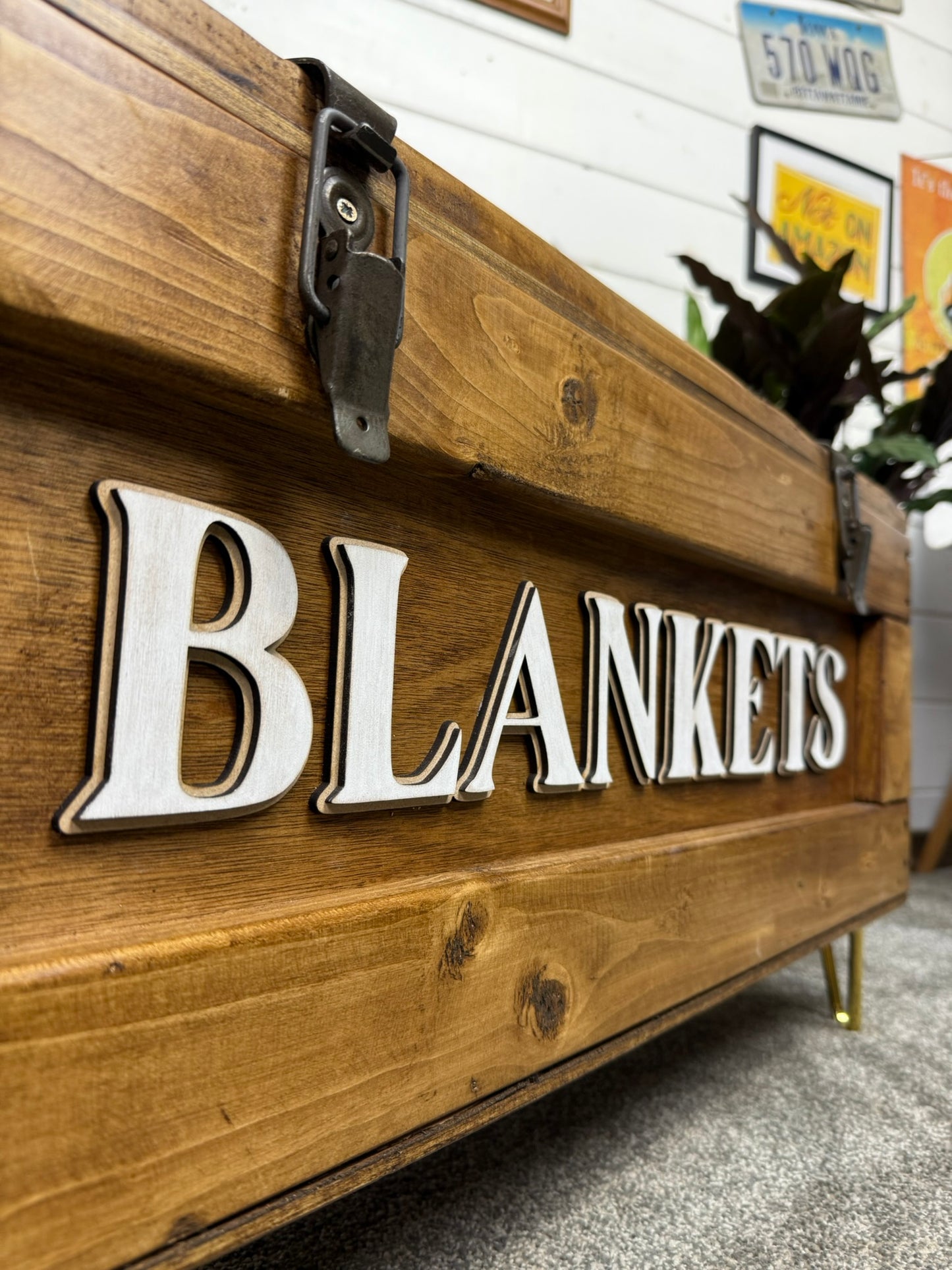 Wooden Blanket Box Large Reclaimed Crate Chest Coffee Table Metal Legs Rustic Home Decor