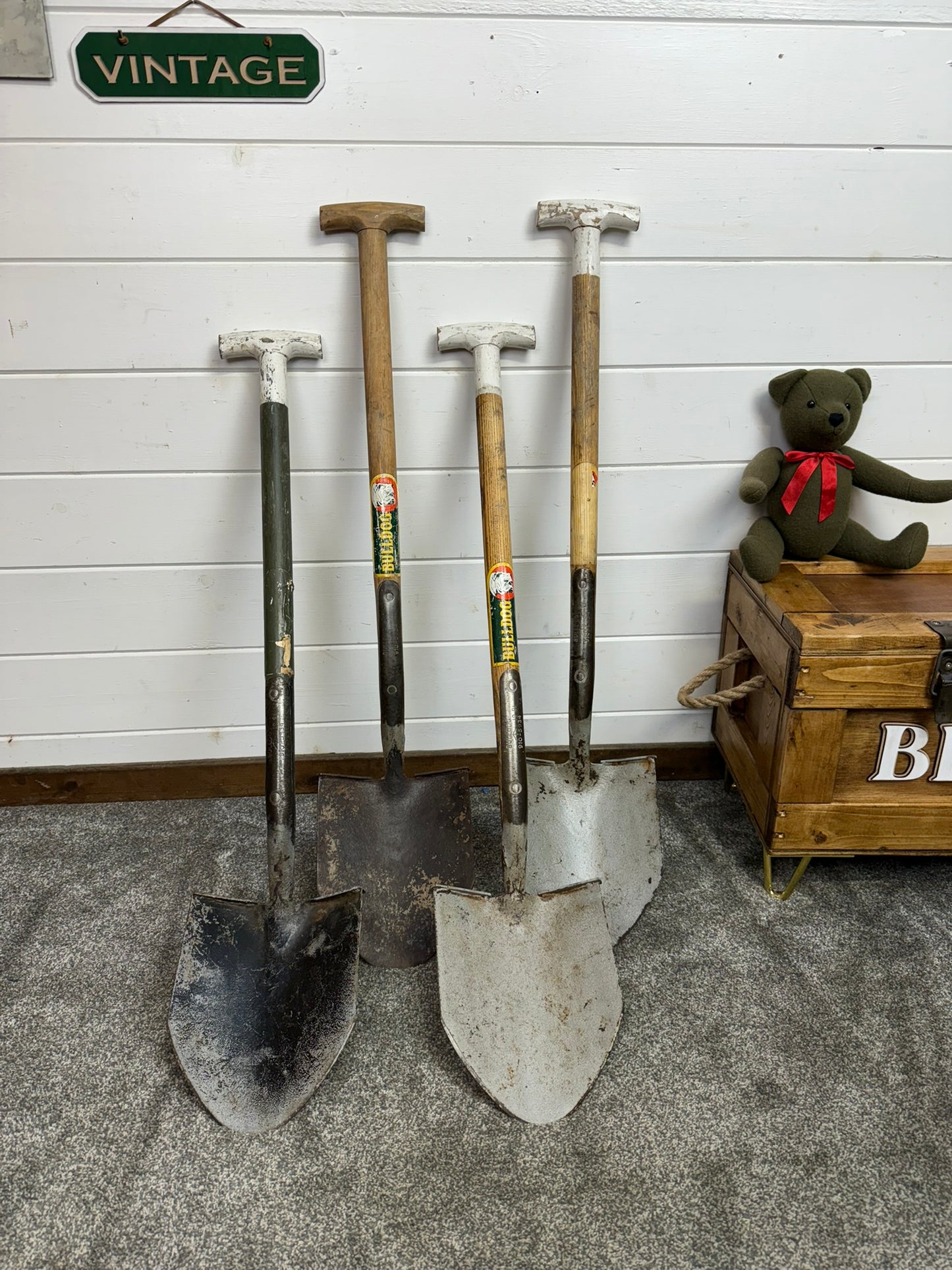Vintage Military 3ft Bulldog 1991 Stamped CHOICE British Army General Service Land Rover Shovel Spade