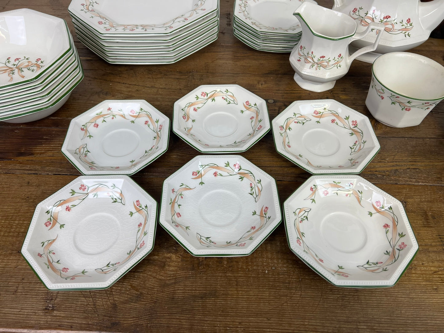 Johnson Brothers Eternal Beau Tableware Dinner Service Set Plates, Cups, Saucers, Teapot